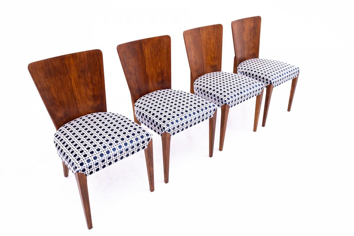 Table with chairs designed by J. Halabal from the 1930s, Czechoslovakia. After r In Good Condition For Sale In Chorzów, PL
