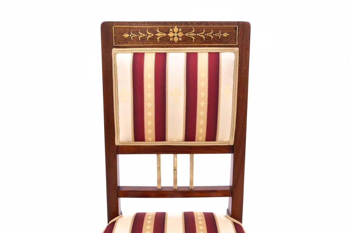 Walnut Table with chairs in Empire style, France. For Sale