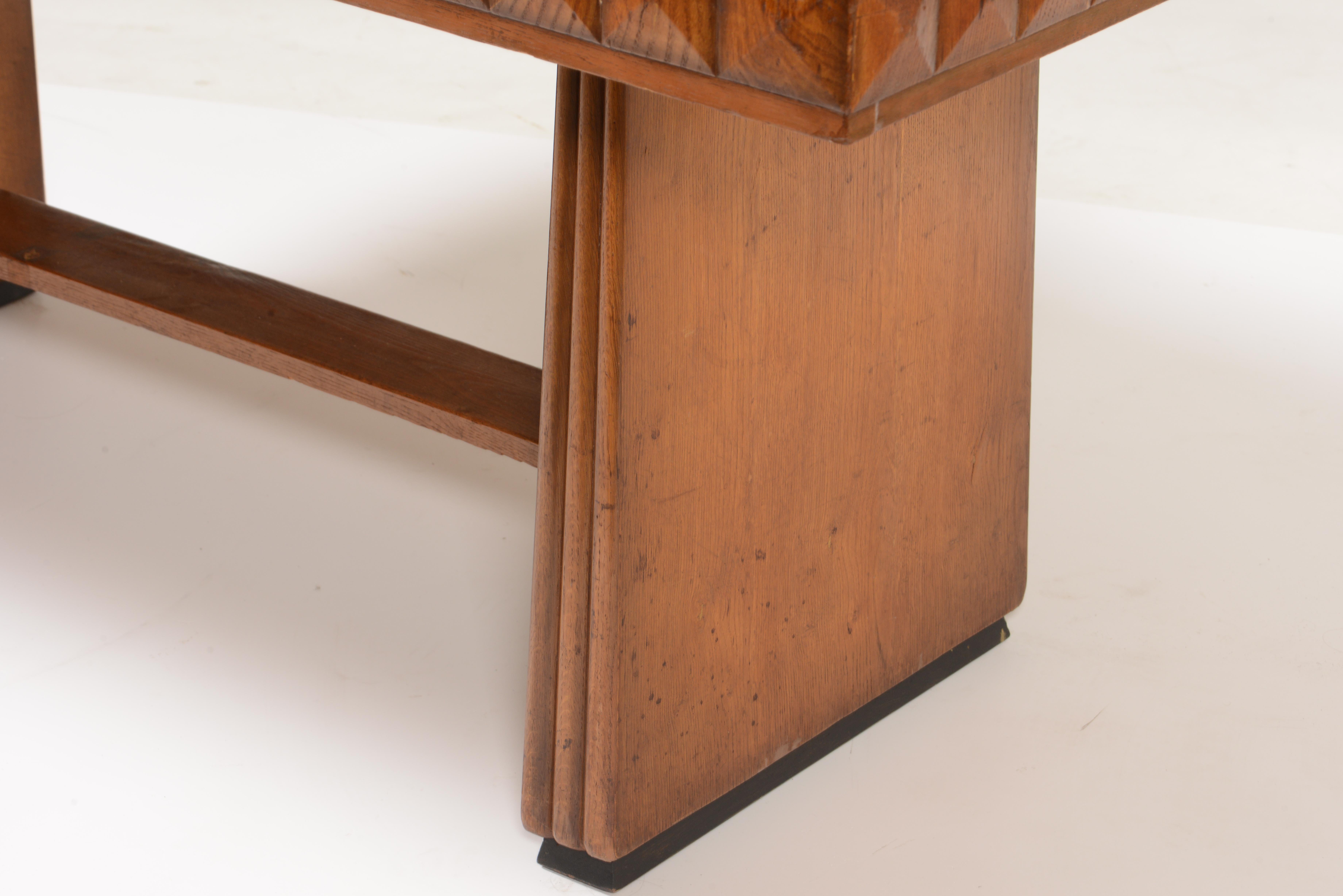 Art Deco Table with Faceted Edge Motif and Fluted Panel Legs, Italy, 1940's For Sale