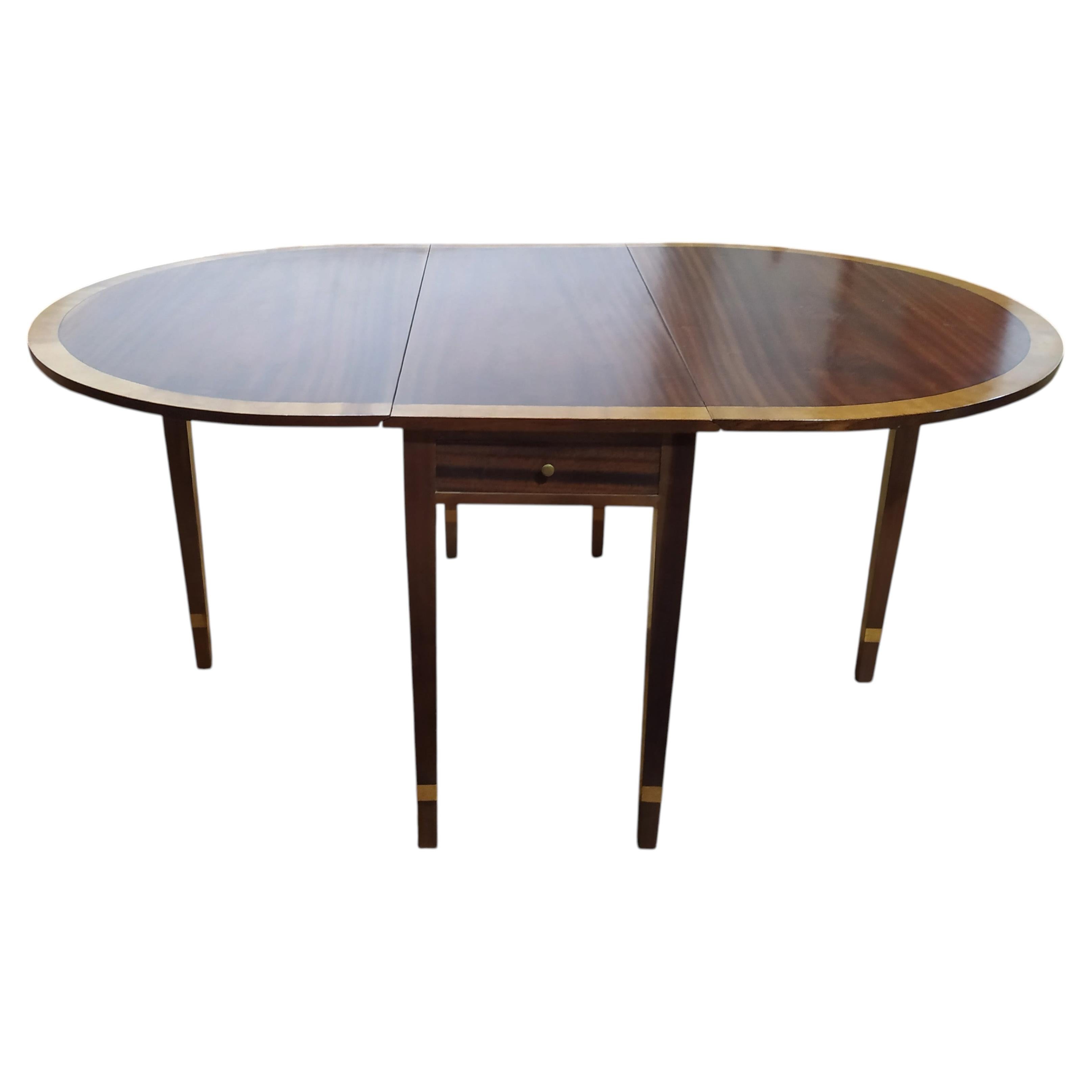 Table with flaps For Sale