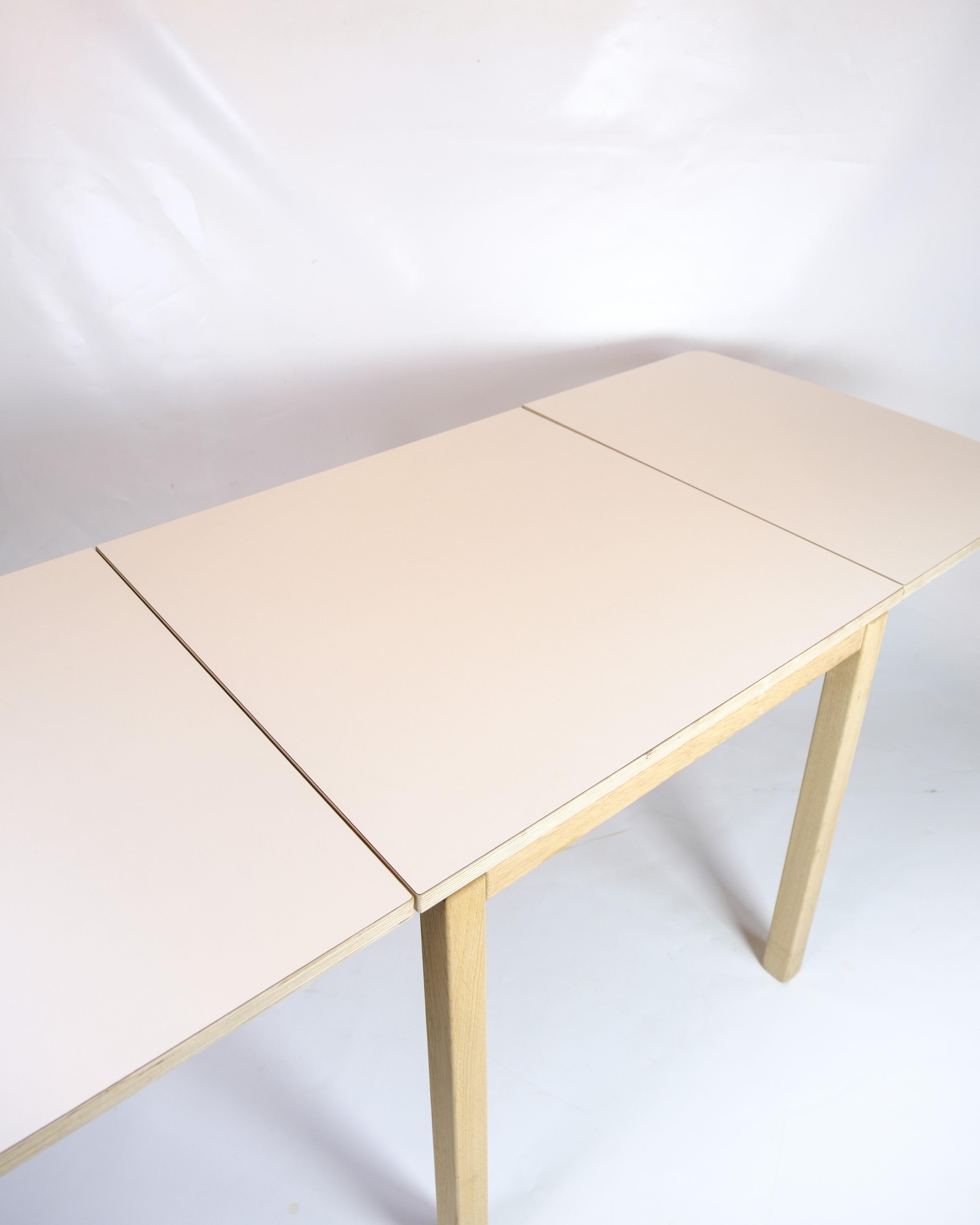 Table With Flaps Model 517 Made In Oak & With White Top Laminate For Sale 5