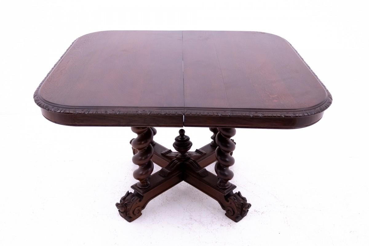 Table avec quatre chaises, style Renaissance, Allemagne, vers 1870 en vente 3