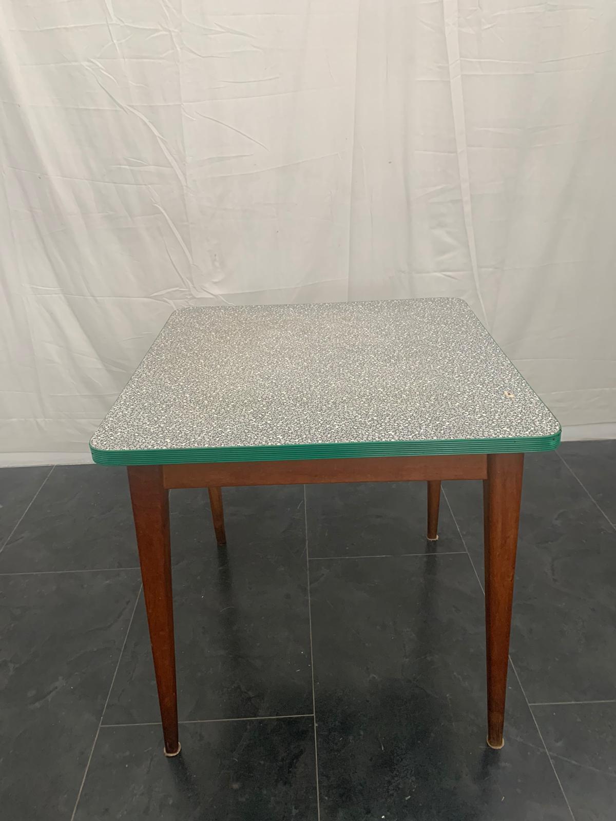 italien Table avec plateau en stratifié mosaïque vert, années 1950 en vente