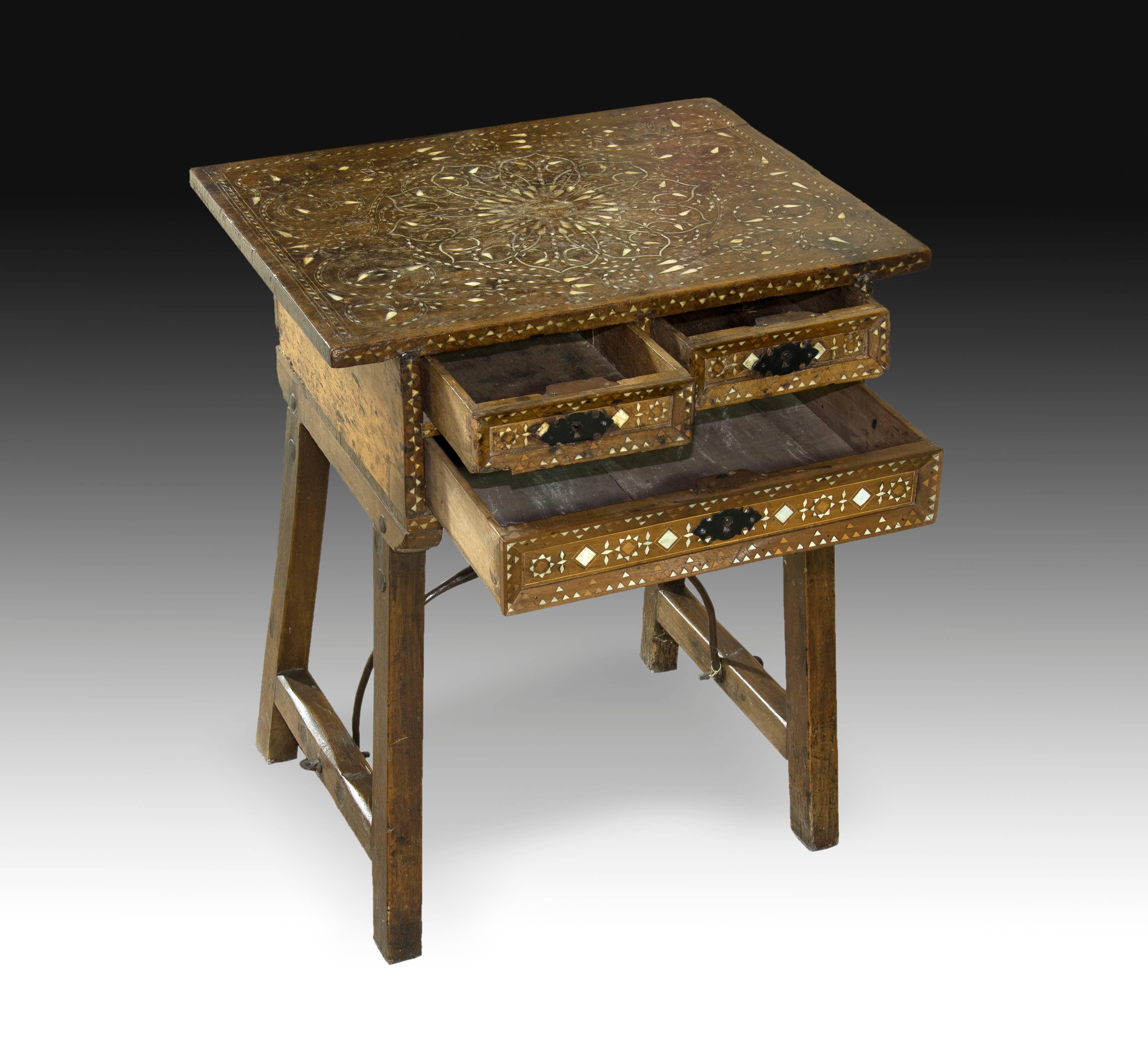 Table with forging fasteners and 