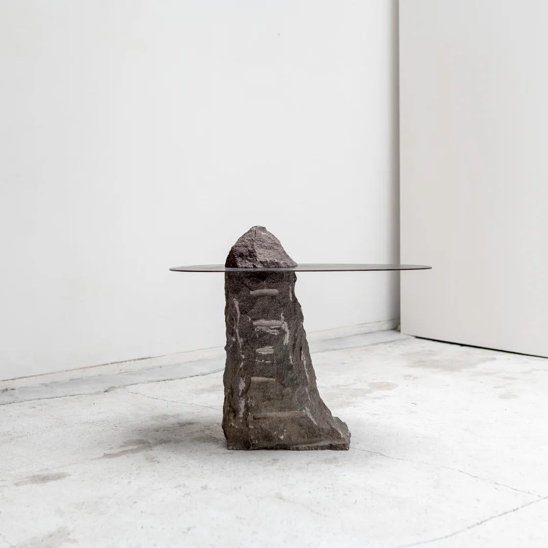 Table with Iron Top and Antique Stone, Japan, Wabi-Sabi Hierro en venta