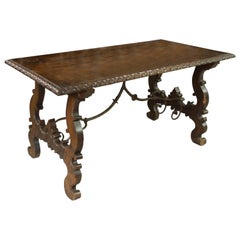 Table with "lyre" legs. Walnut, wrought iron. Spain, 18th century.