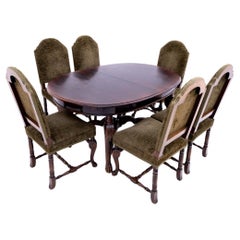 Tisch mit sechs Stühlen, Westeuropa, um 1900.