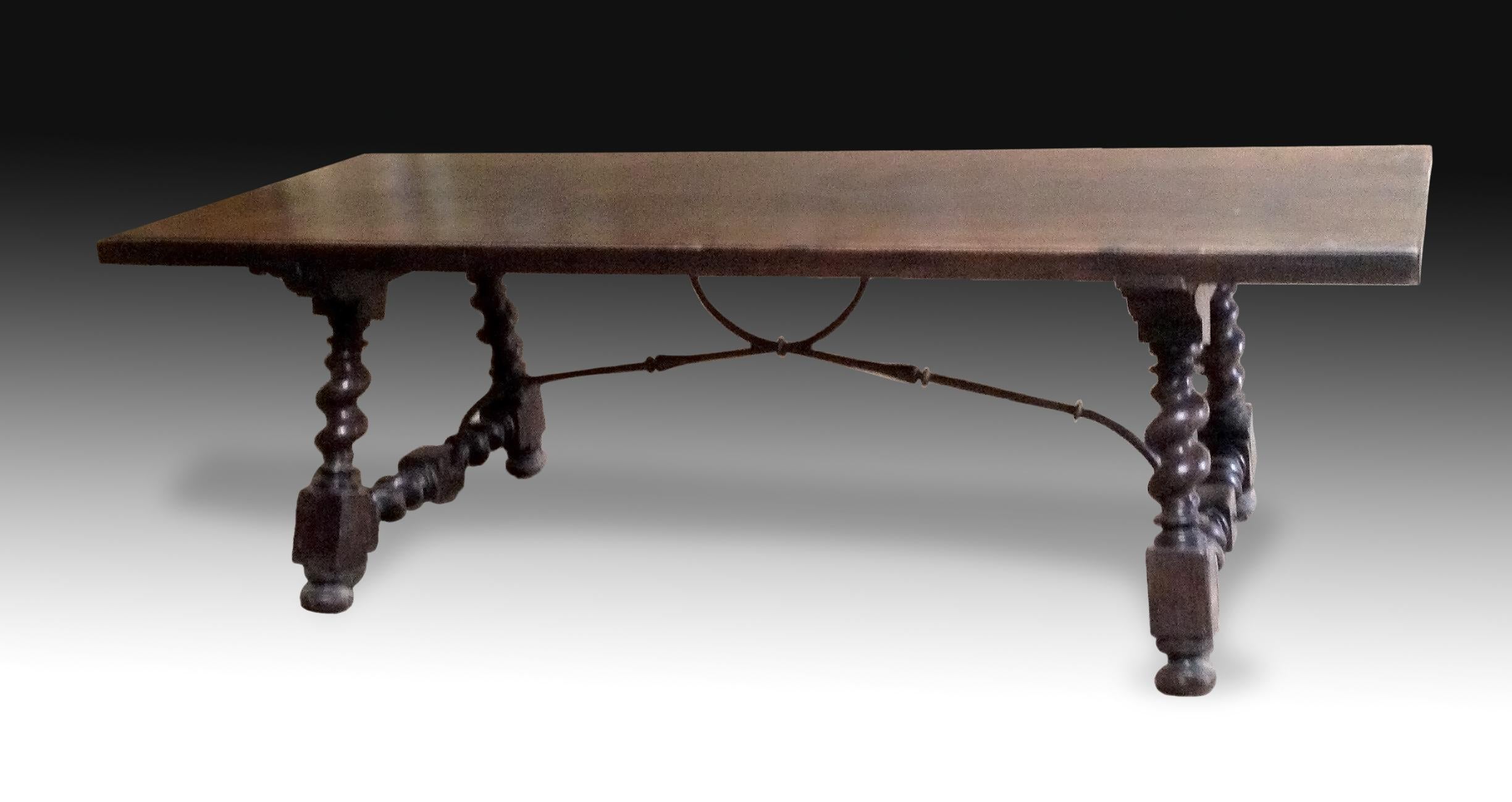Baroque Revival Table with Solomonic Leg Walnut Wood, Metal 20th Century For Sale