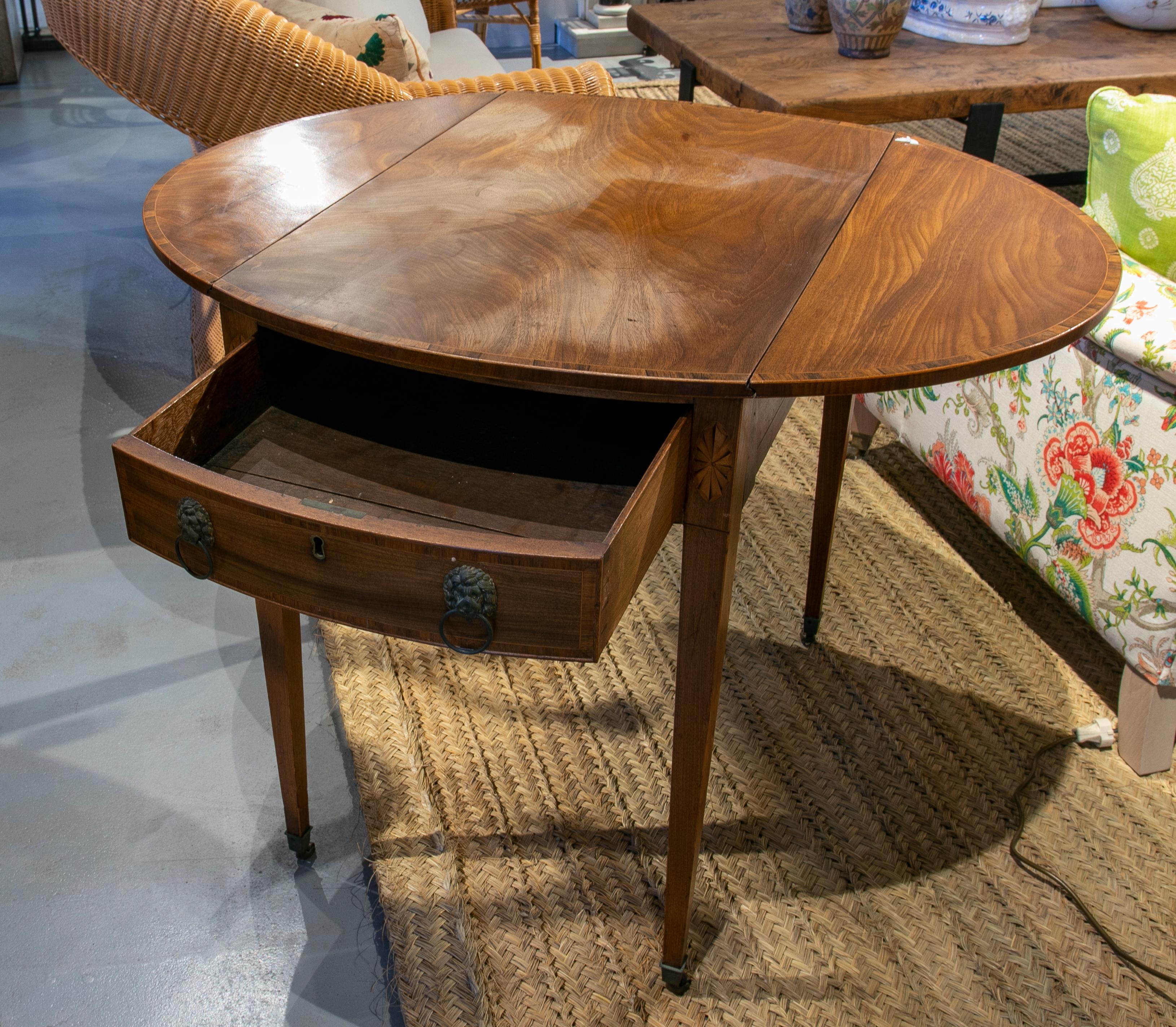 Table with Wings and Drawers on the Sides with Folding Laterales and Handles 4