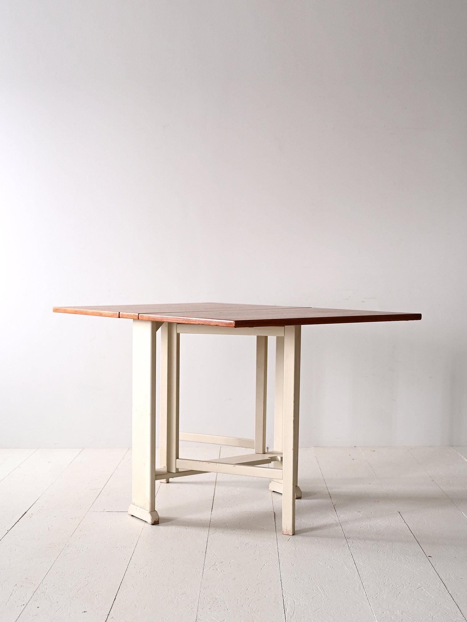 Mid-20th Century Table with wings by Carl Malmsten For Sale