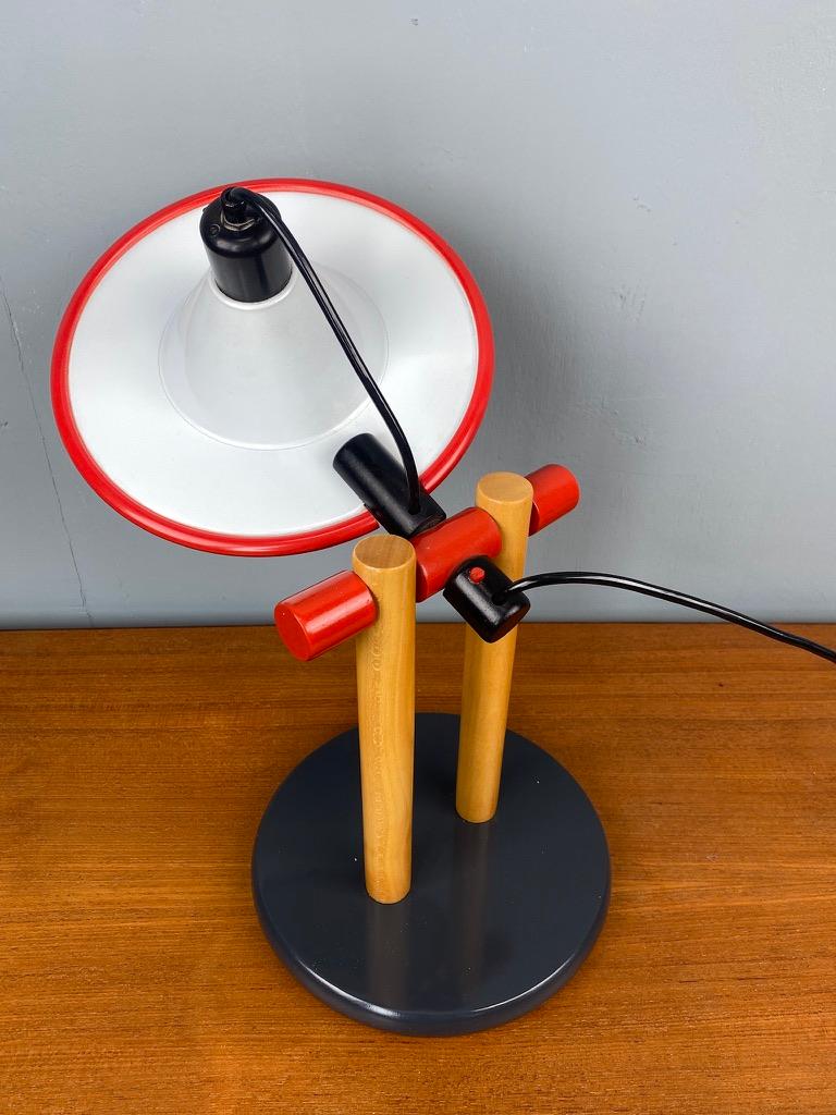 Tablelamp 'Colorín' by Eduardo Albors for Lamsar - Memphis 4