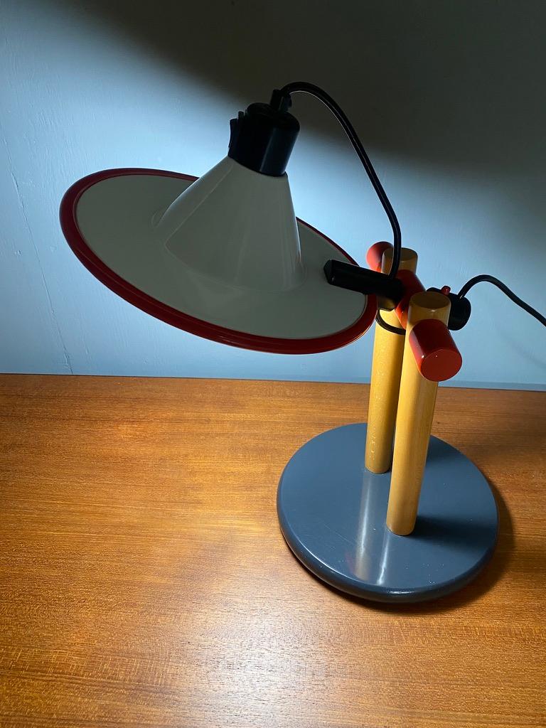 Tablelamp 'Colorín' by Eduardo Albors for Lamsar - Memphis 10