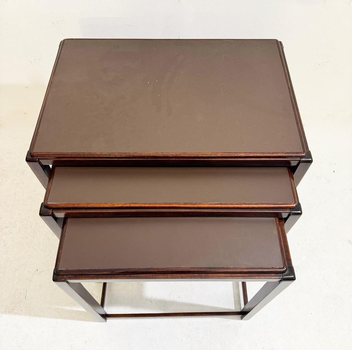 Tables Gigognes, Lingel, Budapest

Lingel furniture production, founded in 1864, was revived in 1997, continuing old traditions while adapting to modern needs. Only high-quality dried wood is used, without any substitutes. The revival of traditions
