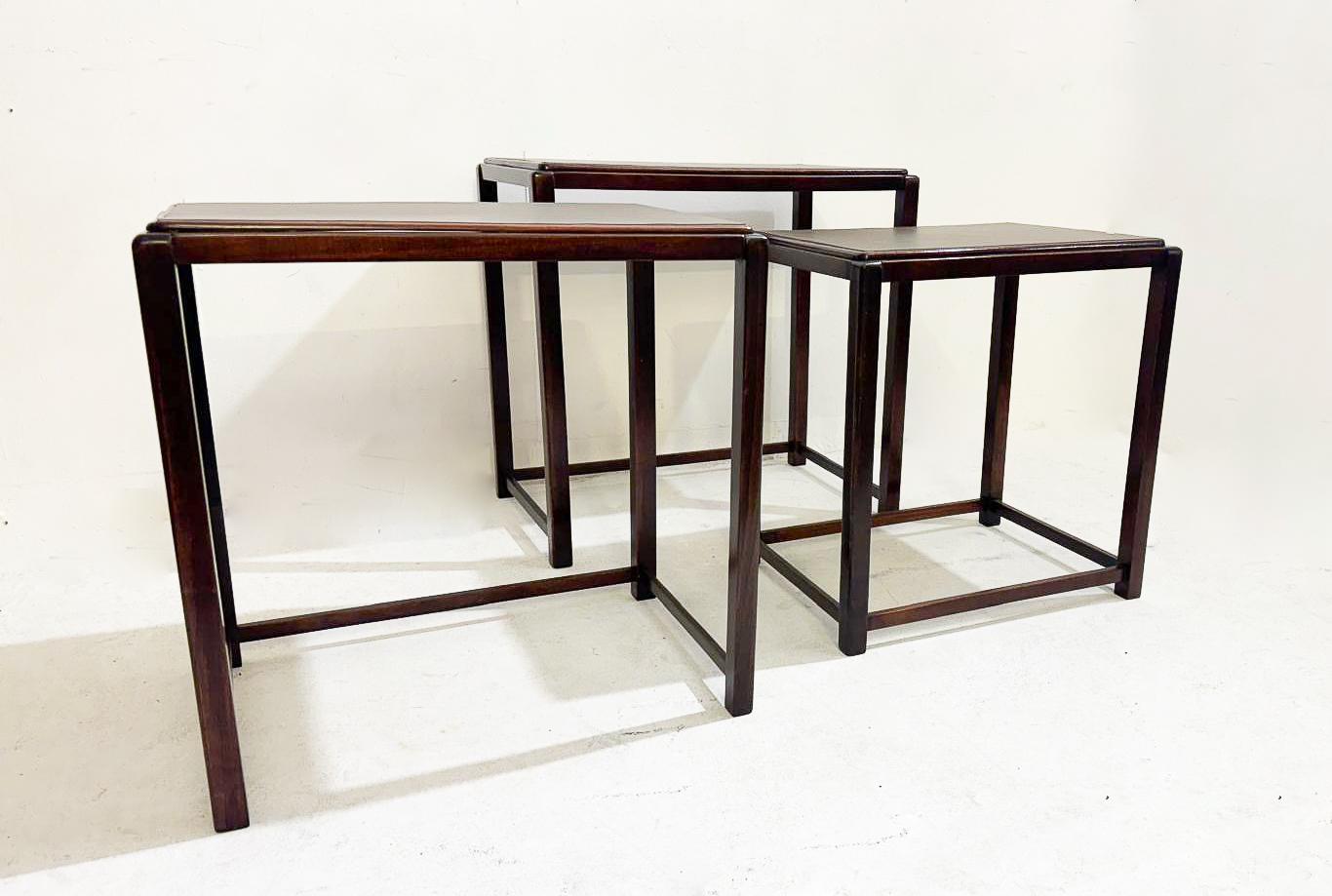 Hungarian Tables Gigognes, Lingel, Budapest For Sale