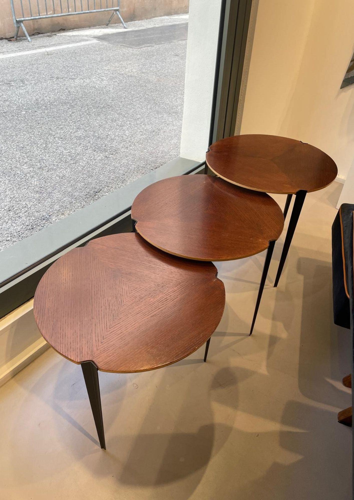 Set of three side tables in rosewood, veneer and metal legs by Italian designer Osvaldo Borsani for Tecno
