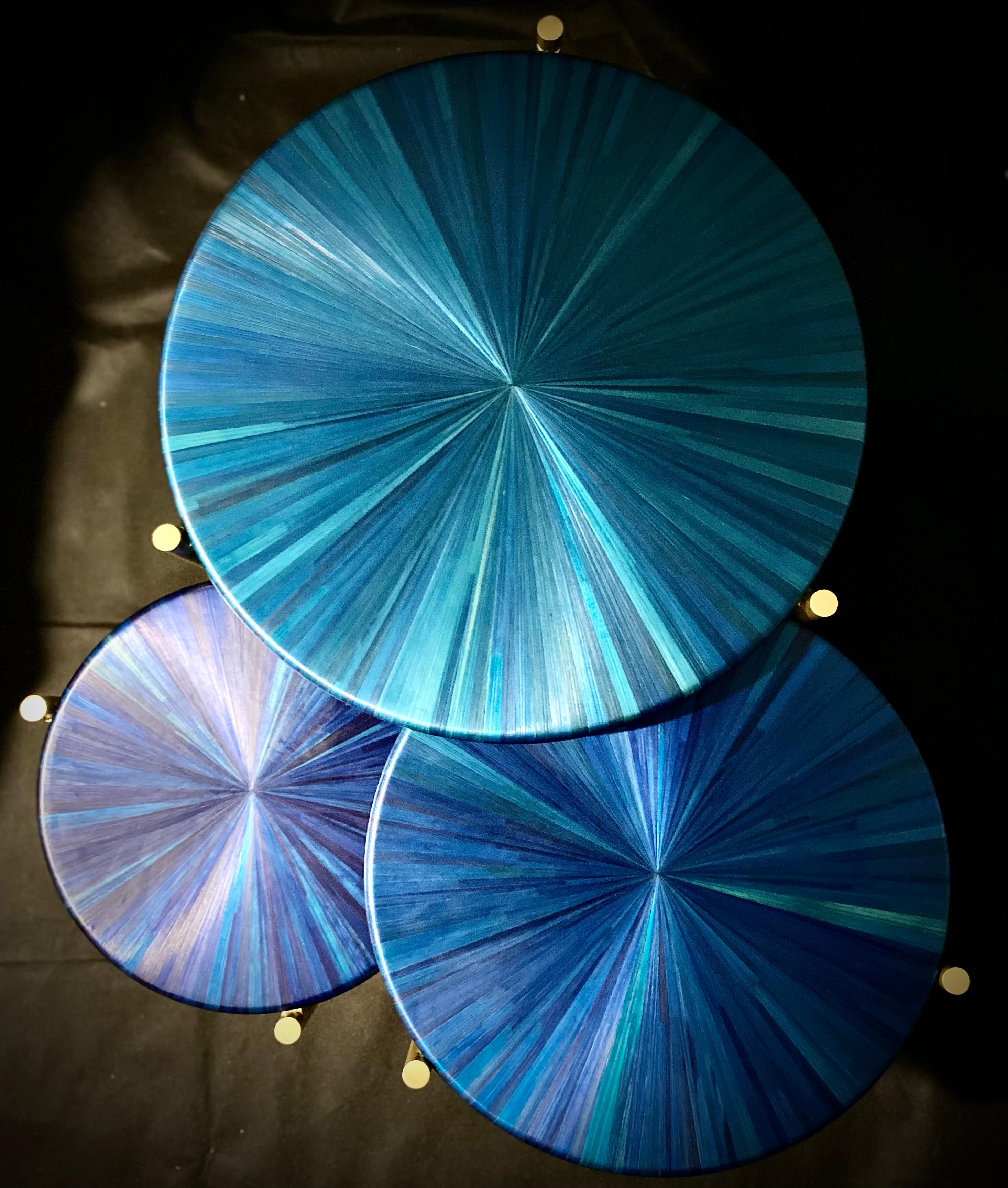 Tische gigognes Soleils bleus (Handgefertigt)