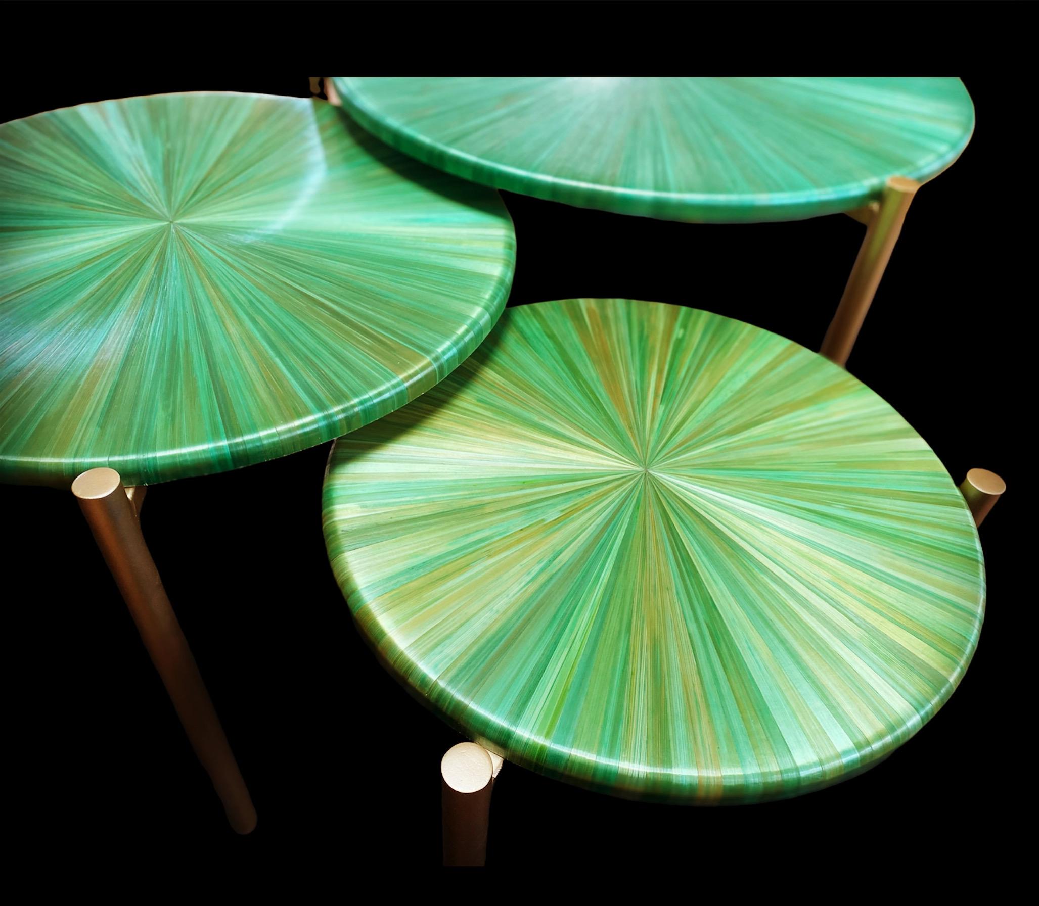 Art Deco Tables gigognes Soleils verts For Sale