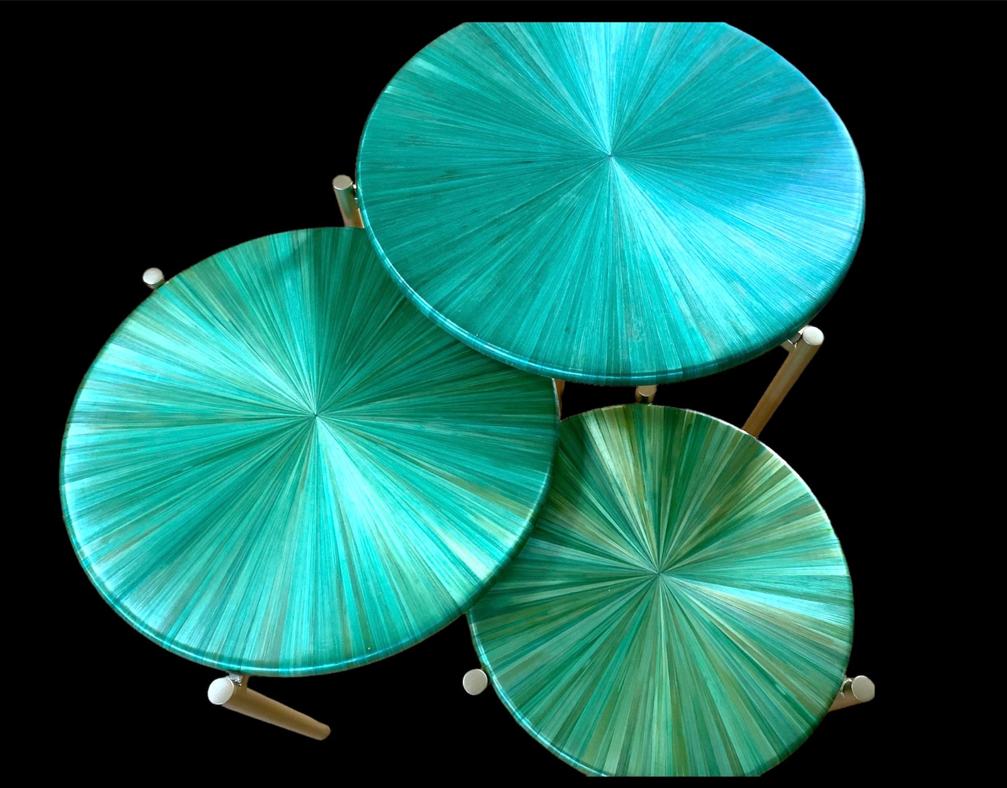 Tische mit Gänseblümchen und Soleils verts im Zustand „Neu“ im Angebot in ARSAC, FR