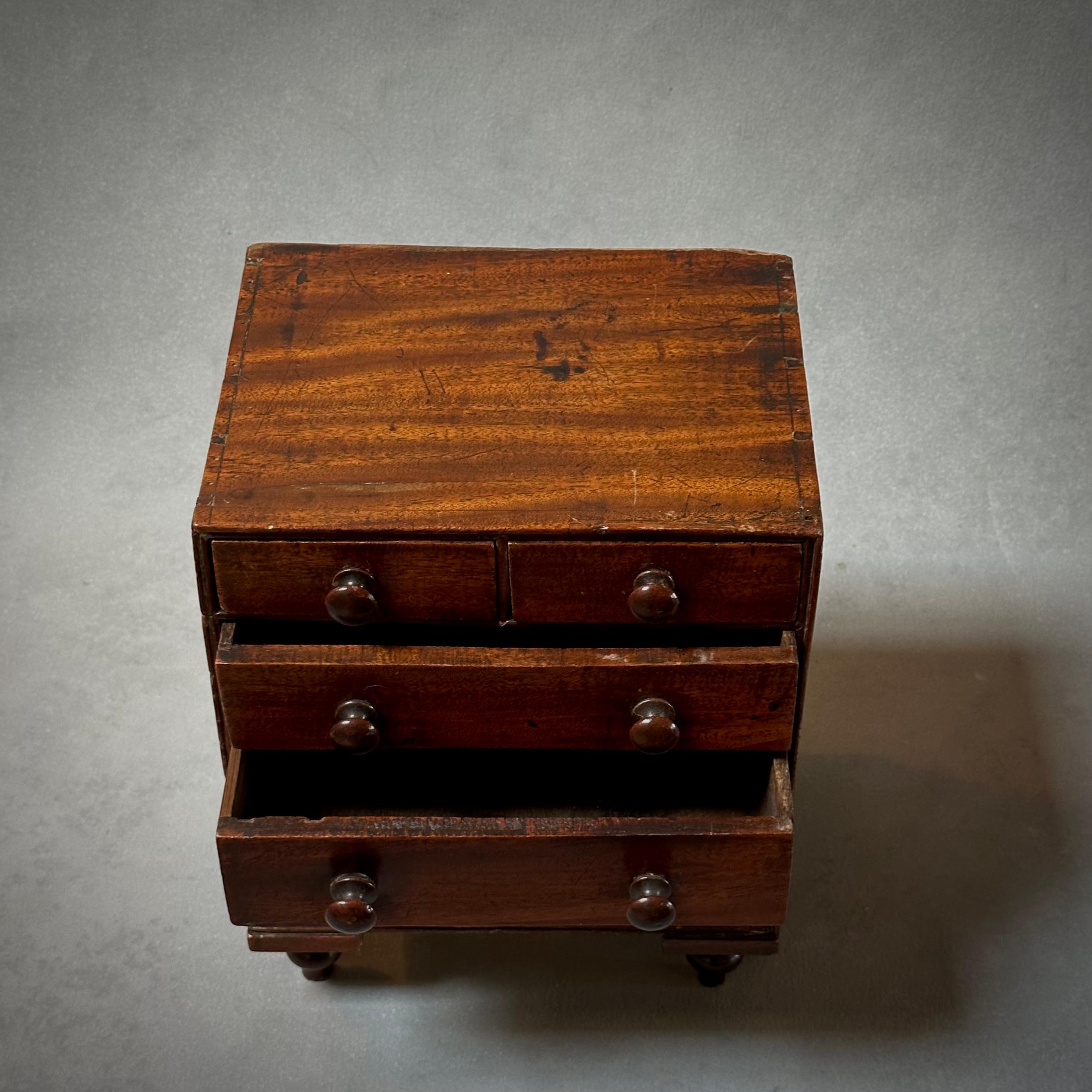 Tabletop Chest of Drawers In Good Condition In Los Angeles, CA