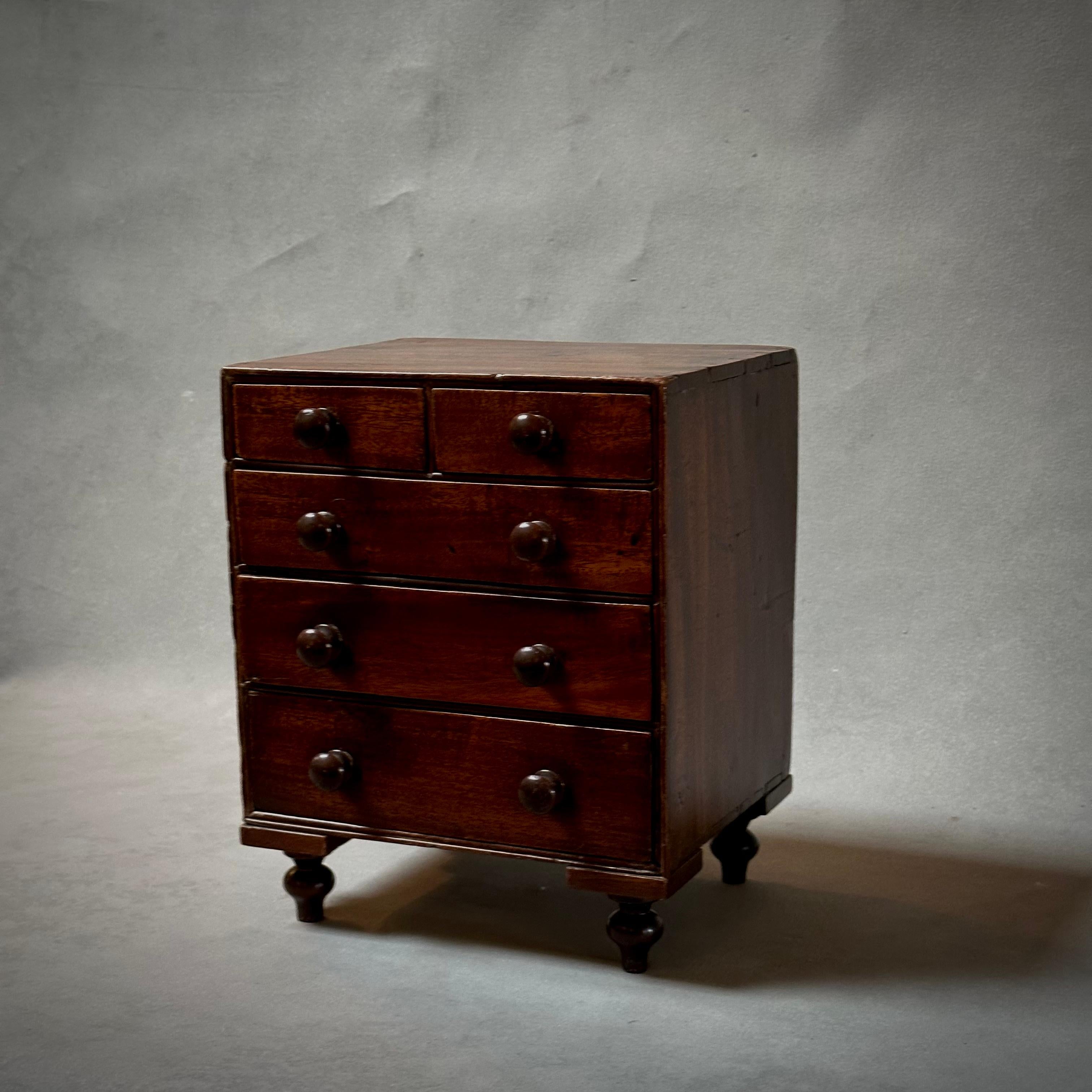 Mid-19th Century Tabletop Chest of Drawers