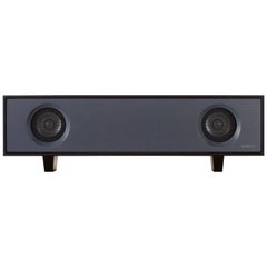 Tabletop Hifi Speaker Glacier White Cabinet with Natural Oak Speaker Front