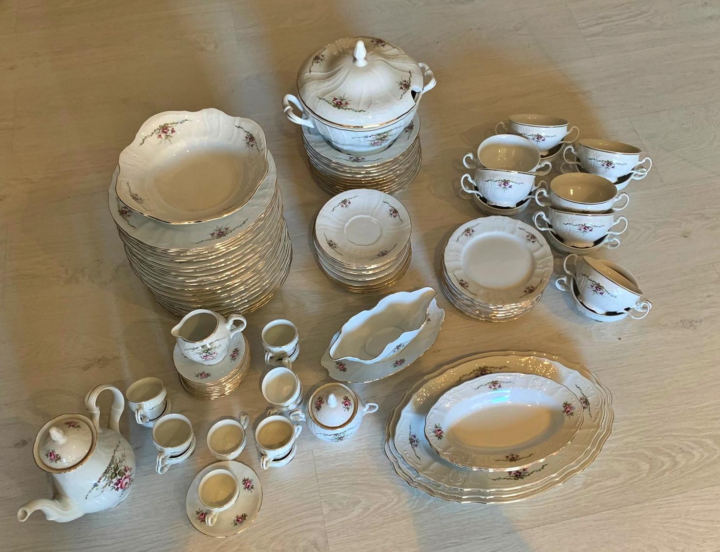 Tableware Set Bernadette - Czech Republic Porcelain 104 Pieces 20th Century 1