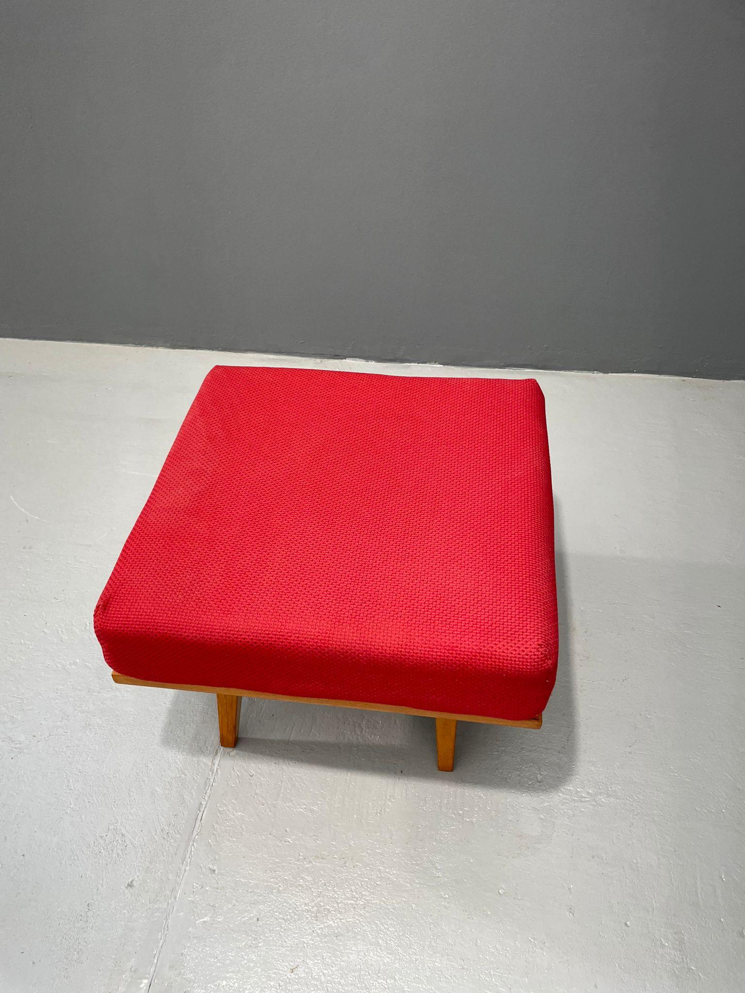 Tabouret de František Jirák para Tatra Nábytok, años 60 en venta 6