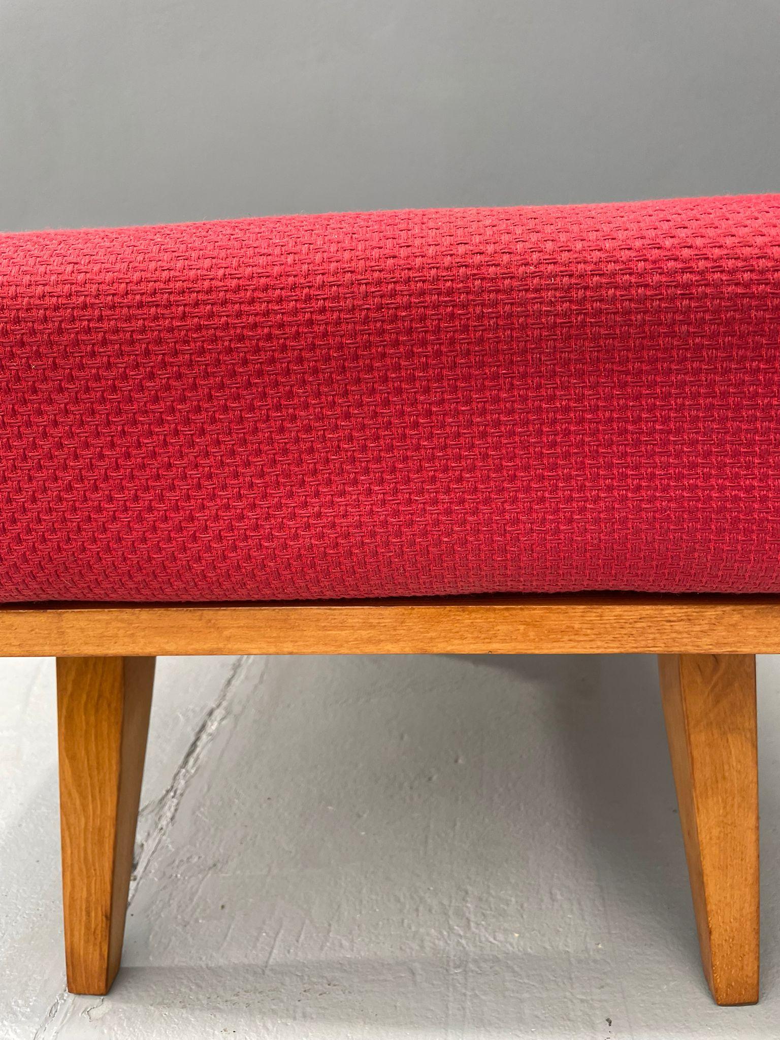 Tabouret de František Jirák para Tatra Nábytok, años 60 en venta 12