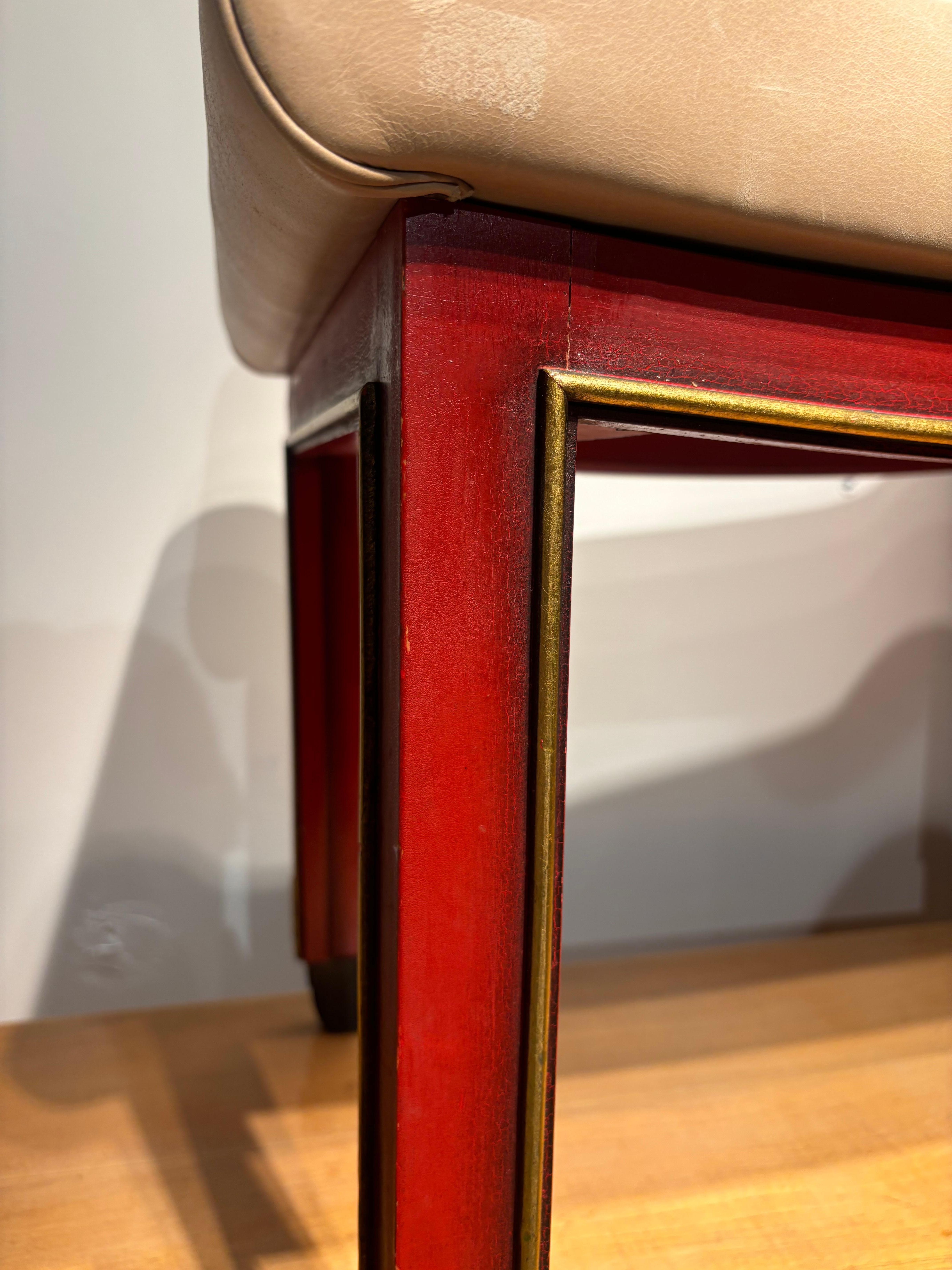 Imitation cuir Tabouret de décorateur en vente