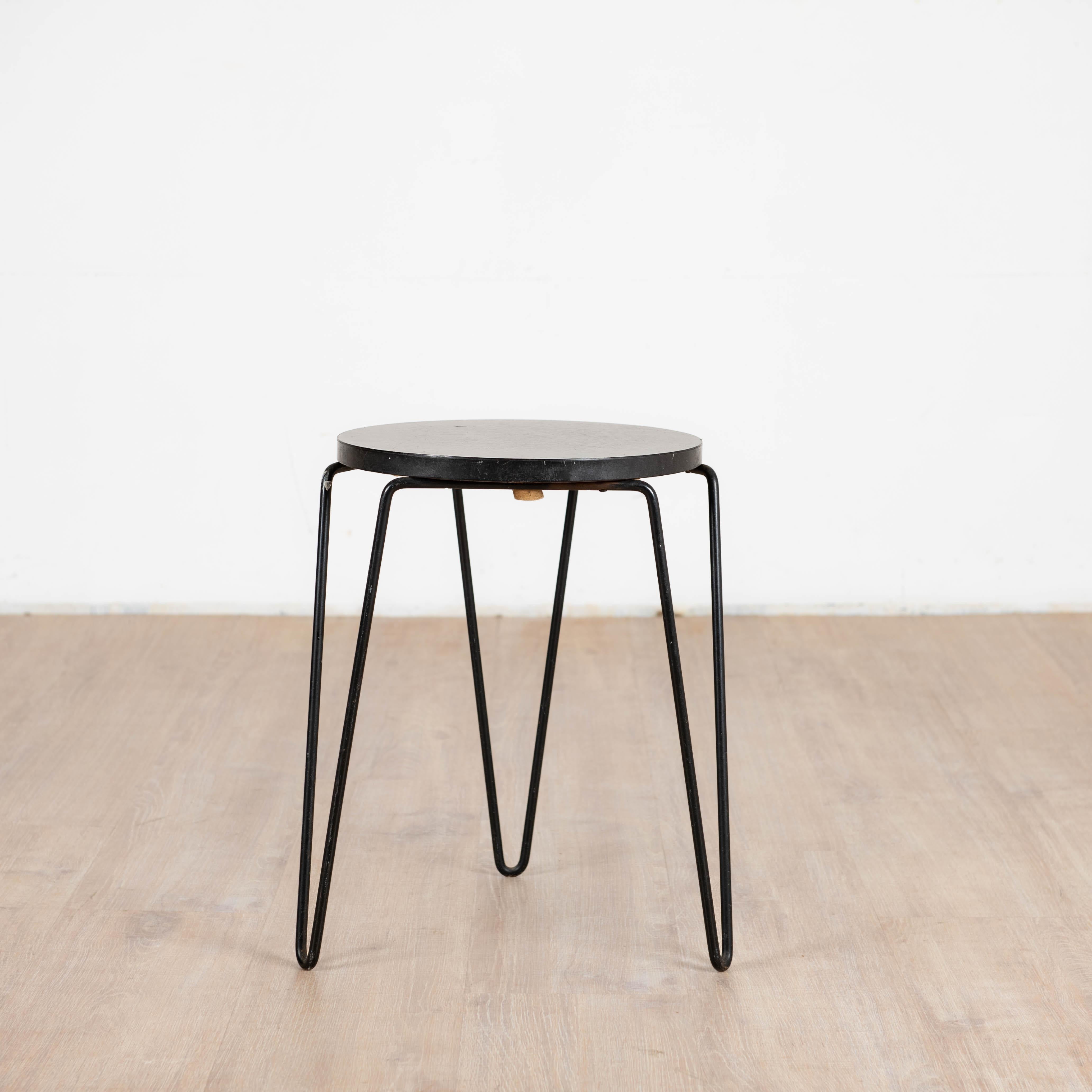 Tabouret modèle 