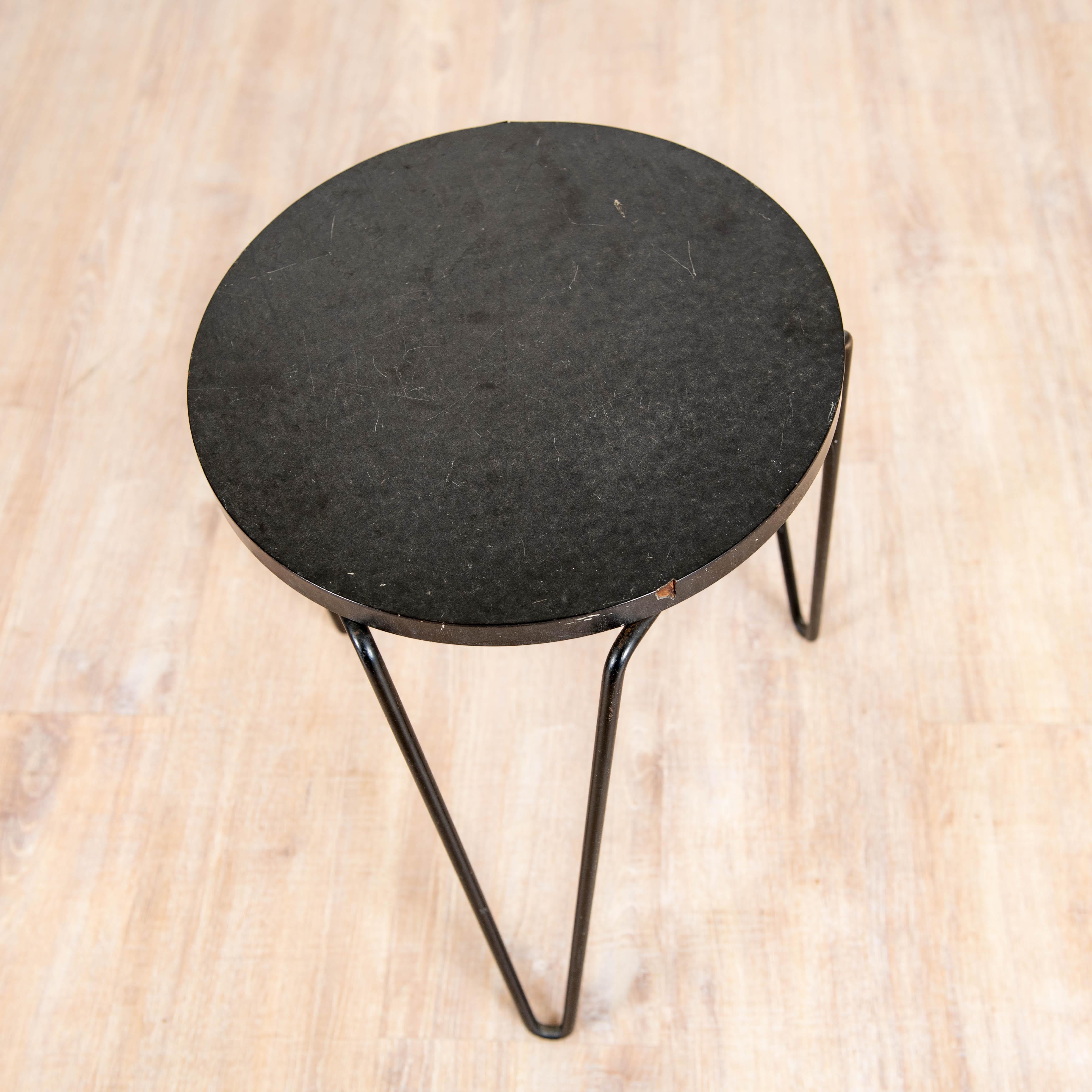 Tabouret modèle 