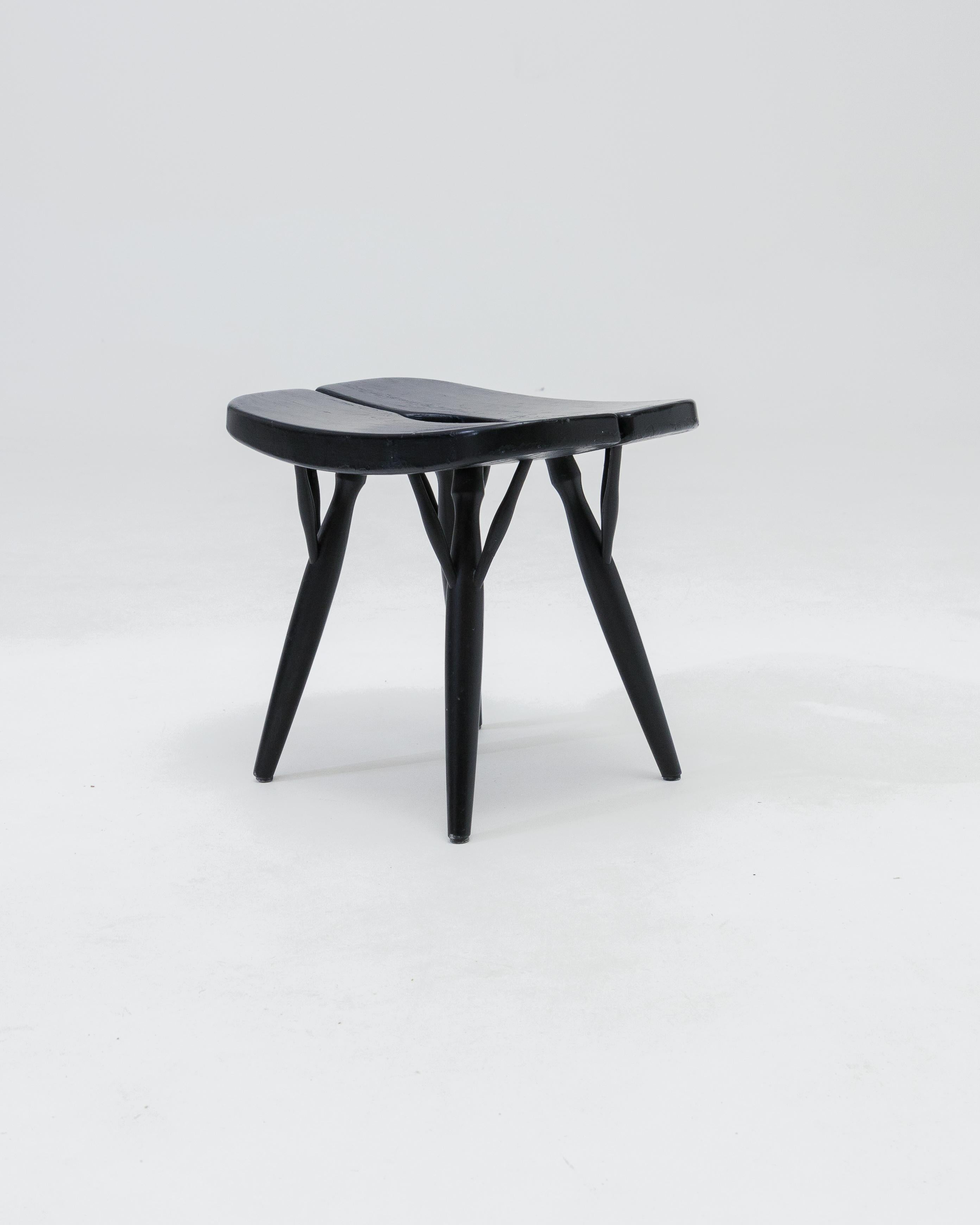 Tabouret d'appoint 