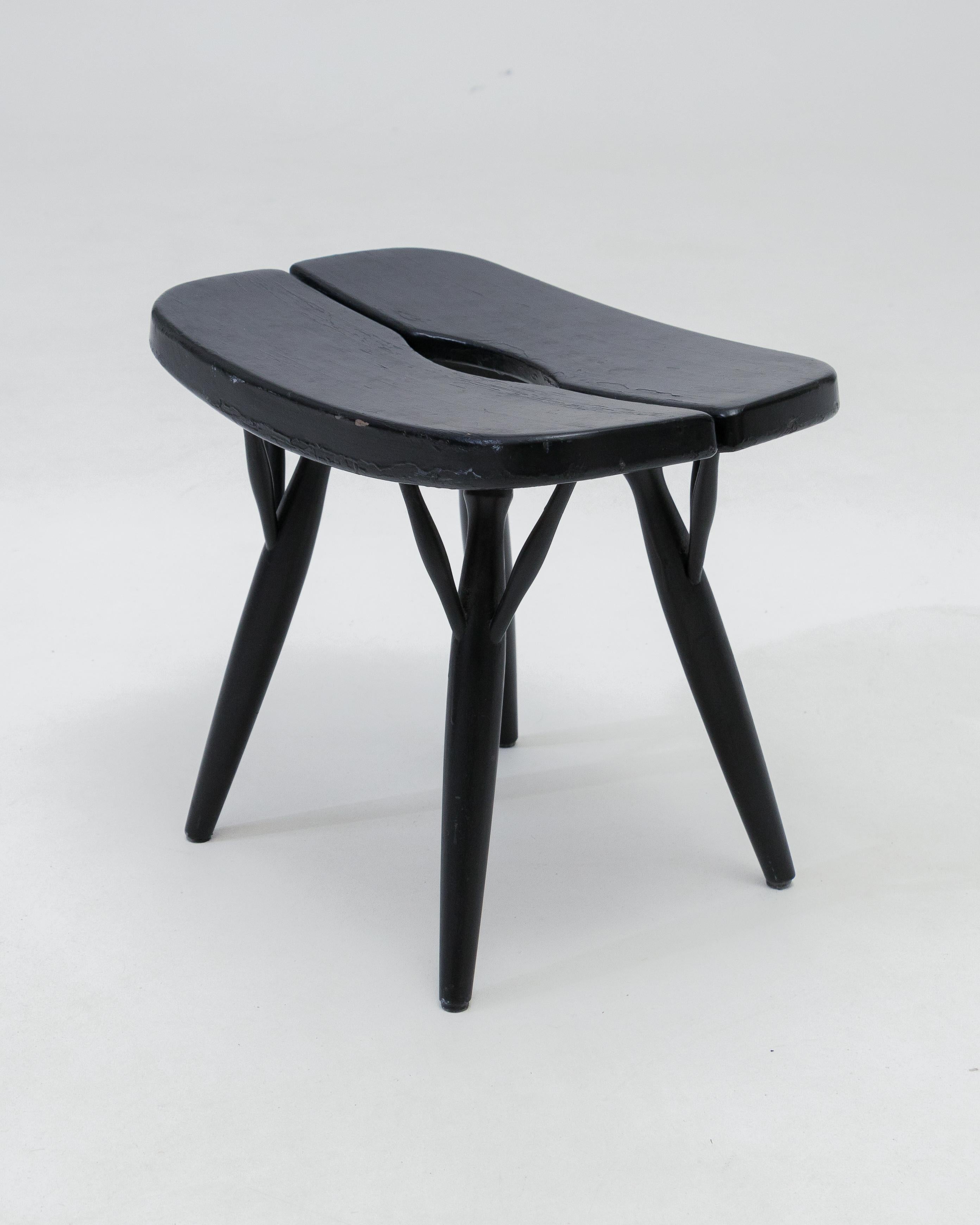 Bois Tabouret Pirkka, Ilmari Tapiovaara. en vente