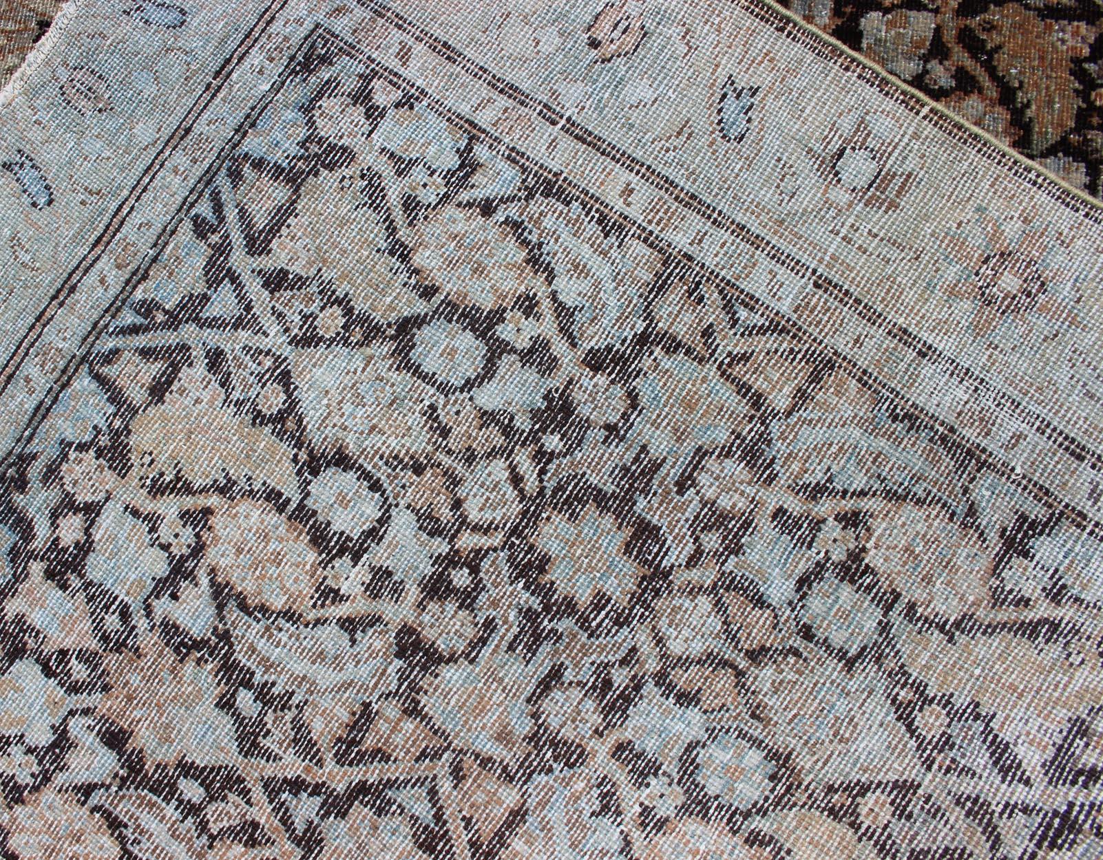 Tapis de couloir persan ancien multicolore Tabriz avec motif Herati sur fond noir Bon état - En vente à Atlanta, GA