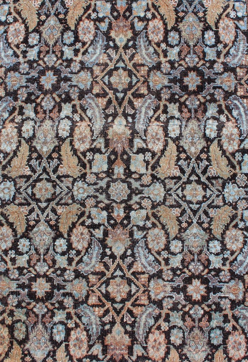Laine Tapis de couloir persan ancien multicolore Tabriz avec motif Herati sur fond noir en vente