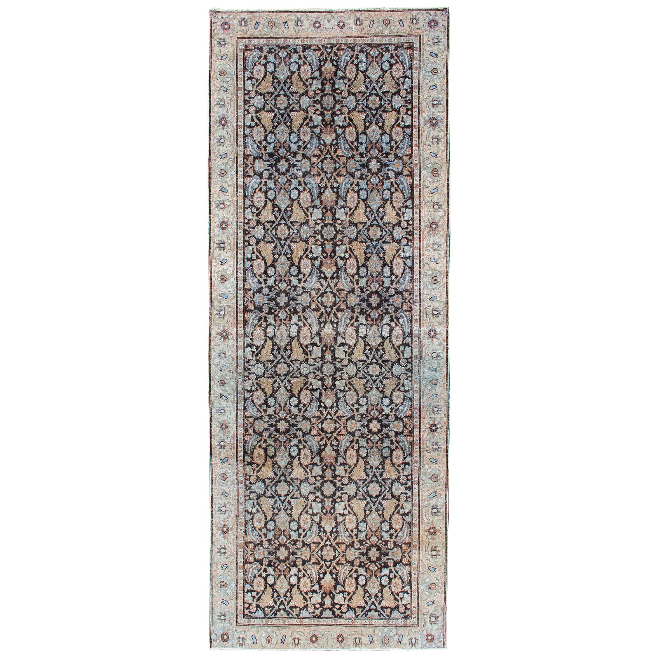Tapis de couloir persan ancien multicolore Tabriz avec motif Herati sur fond noir