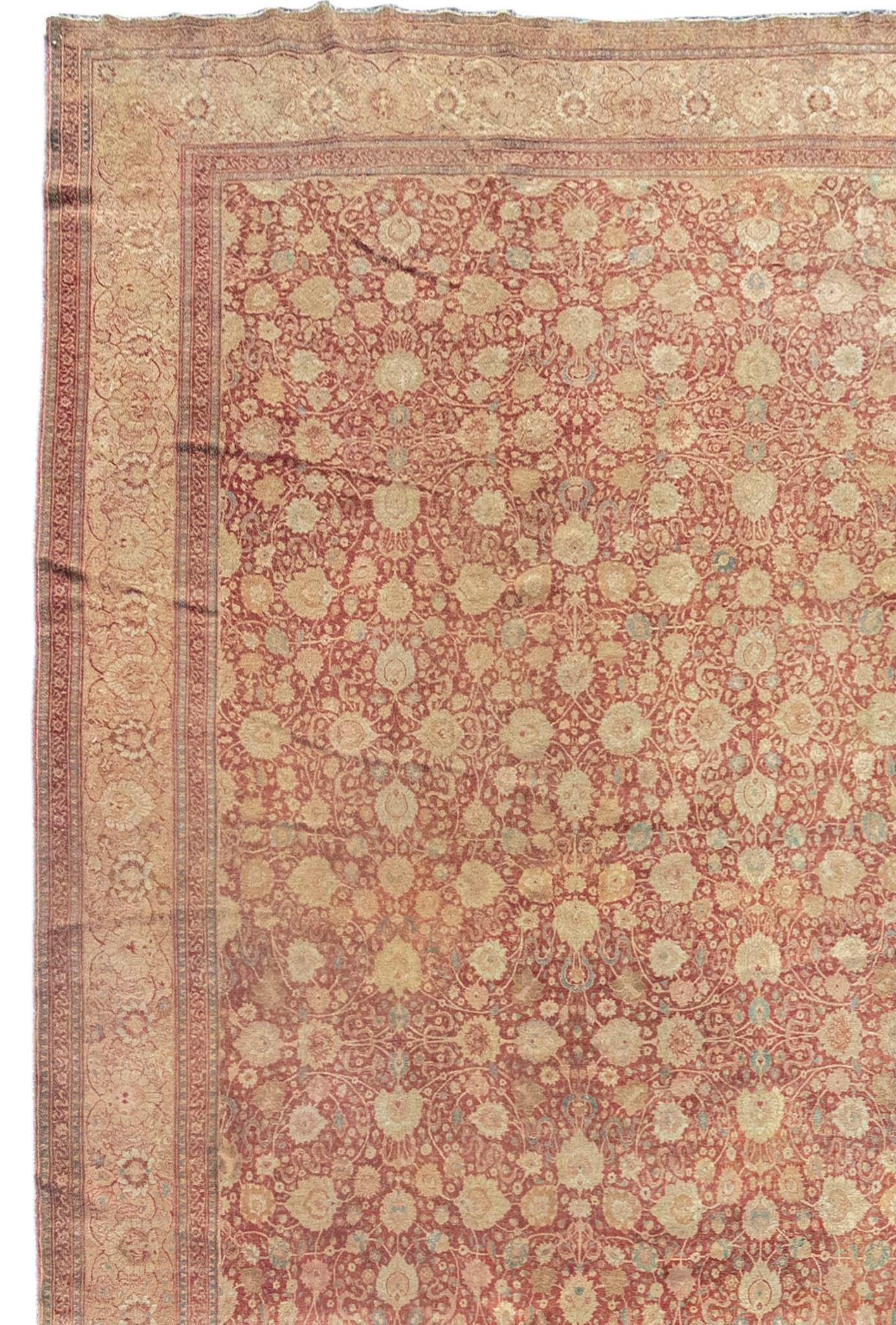 Persian Tabriz carpet. Measures: 14' 5