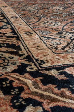 Tapis de la ville de Tabriz avec plateau en or orange
