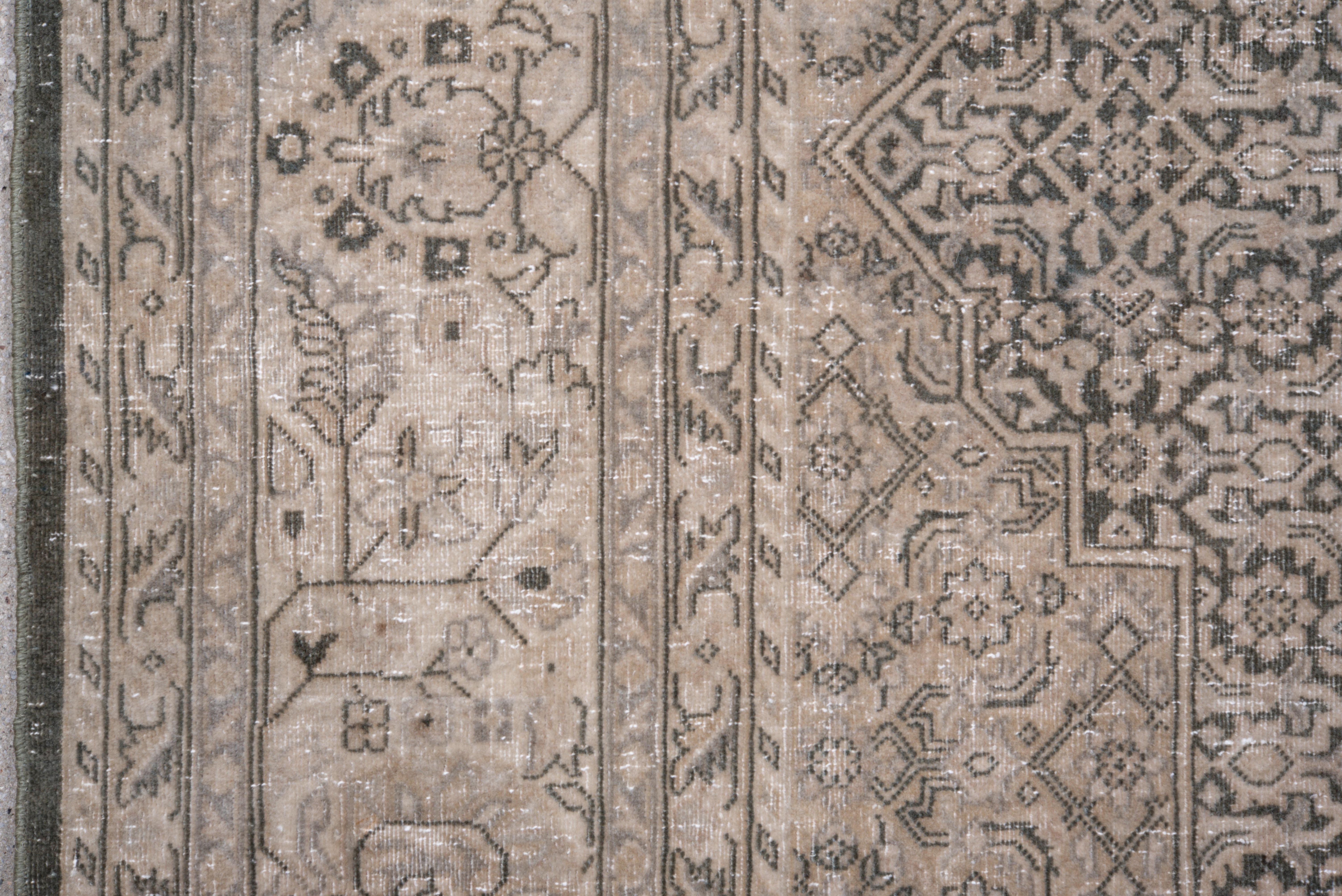 20th Century Tabriz Hand Knotted Rug For Sale