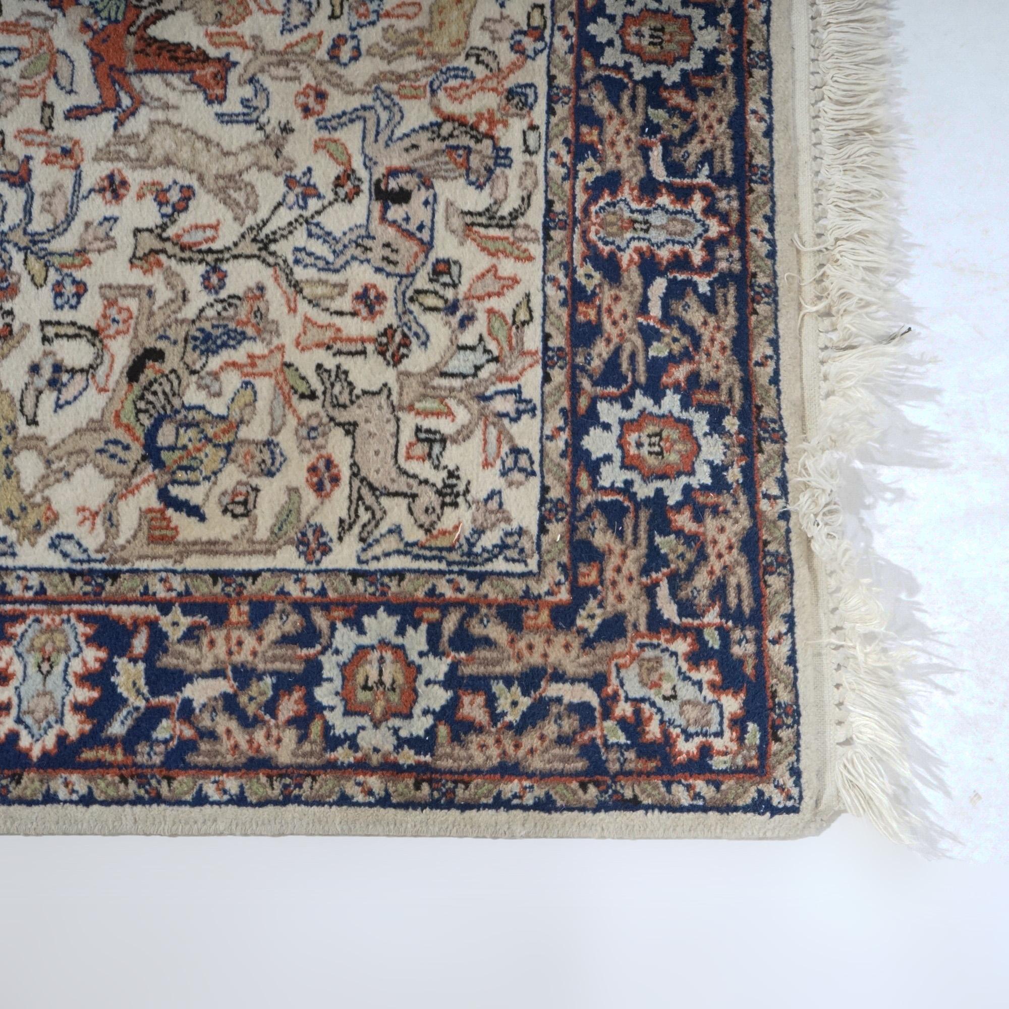 Orientalischer Jagdteppich aus Wolle mit Figuren und Tieren aus Täbris, 20. Jahrhundert im Angebot 12