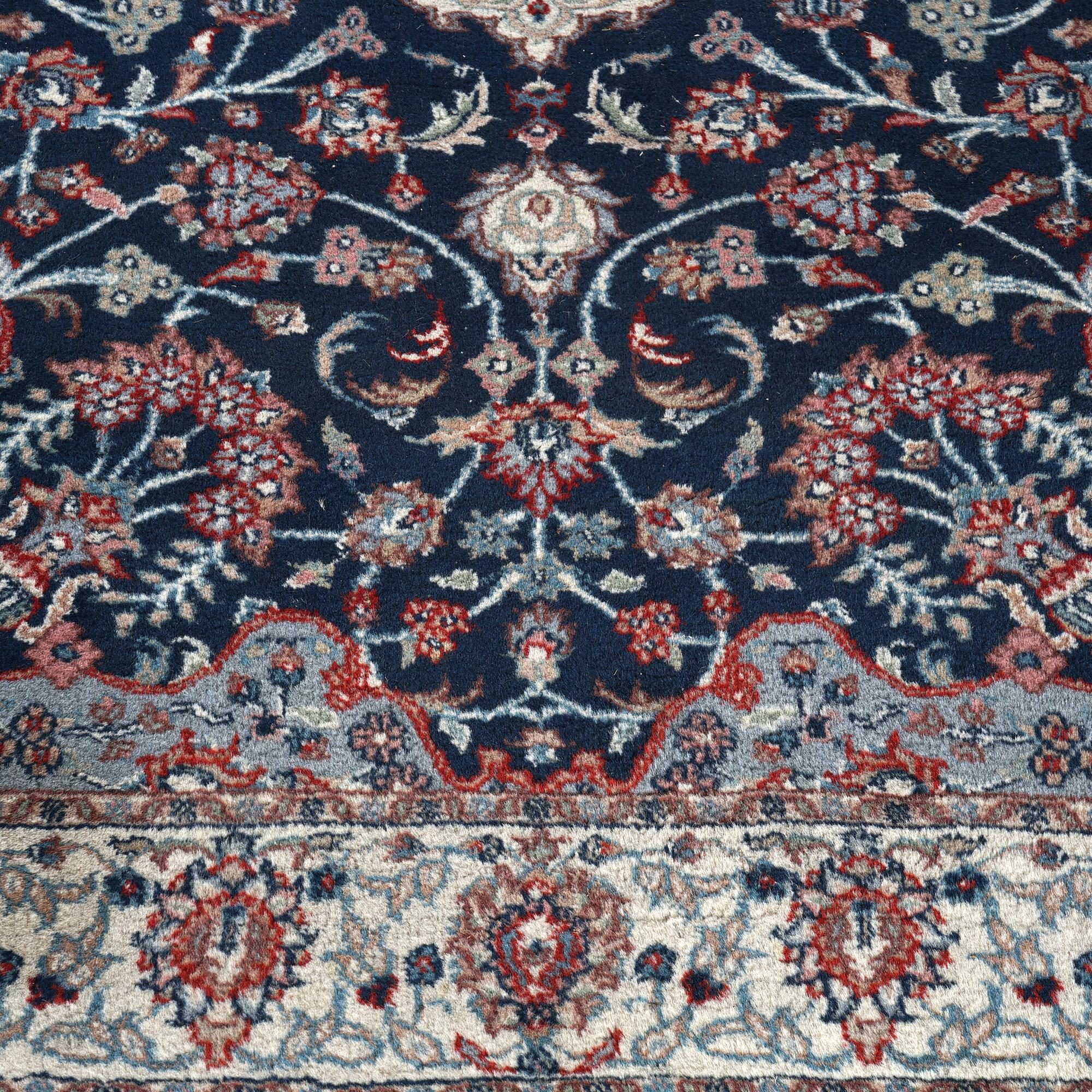 Tabriz Oriental Wool Rug, Blue & White, 20th C In Good Condition For Sale In Big Flats, NY