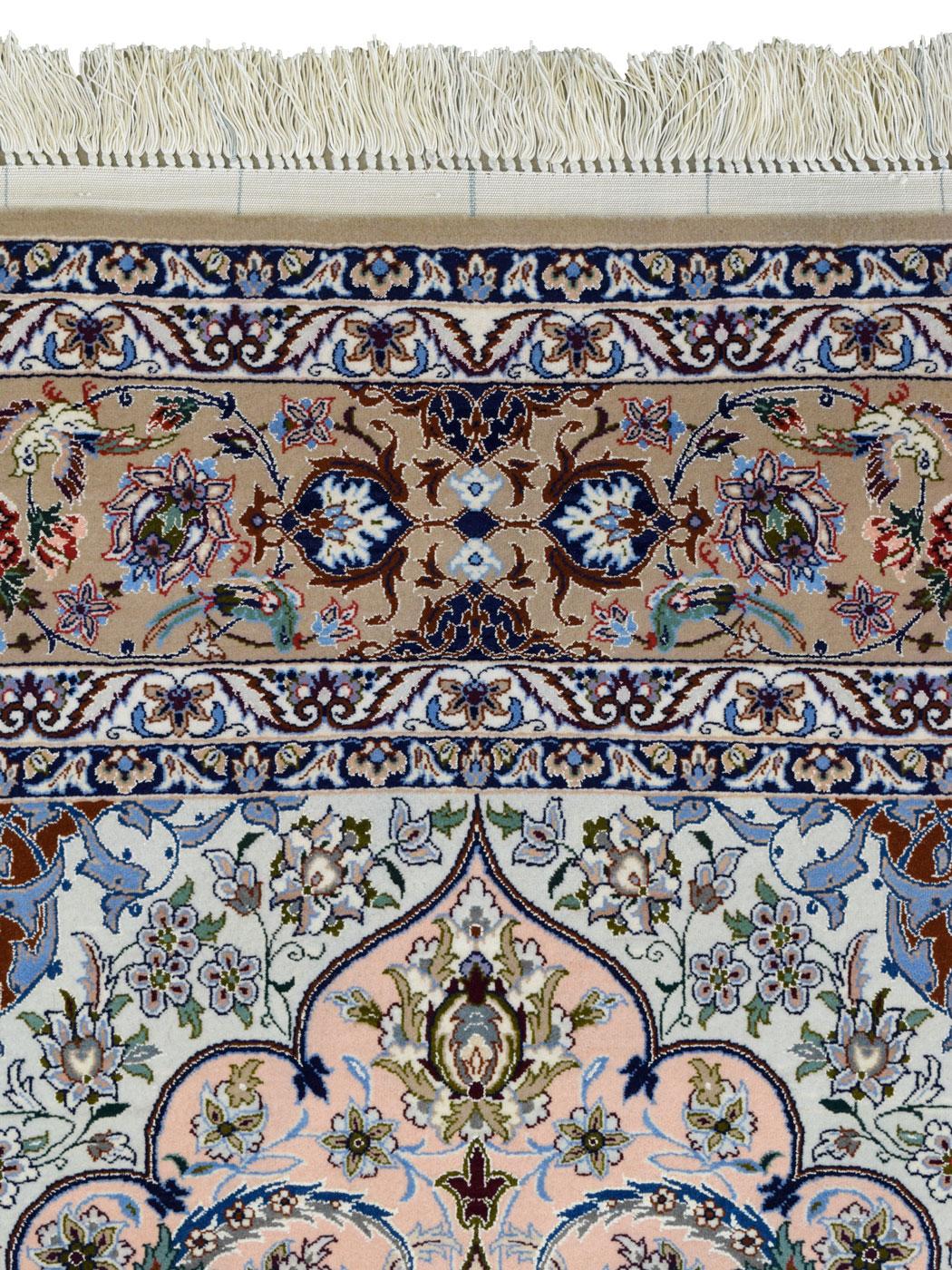 Täbris-Perserteppich, Wolle und Seide, Rosa, Teal, Rot und Blau, 5' x 7' (21. Jahrhundert und zeitgenössisch) im Angebot