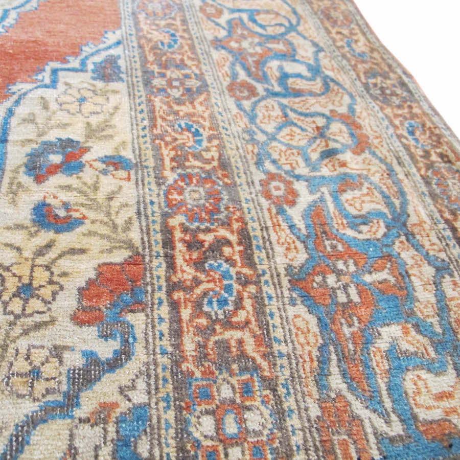Annodato a mano Tappeto Tabriz, XIX secolo in vendita