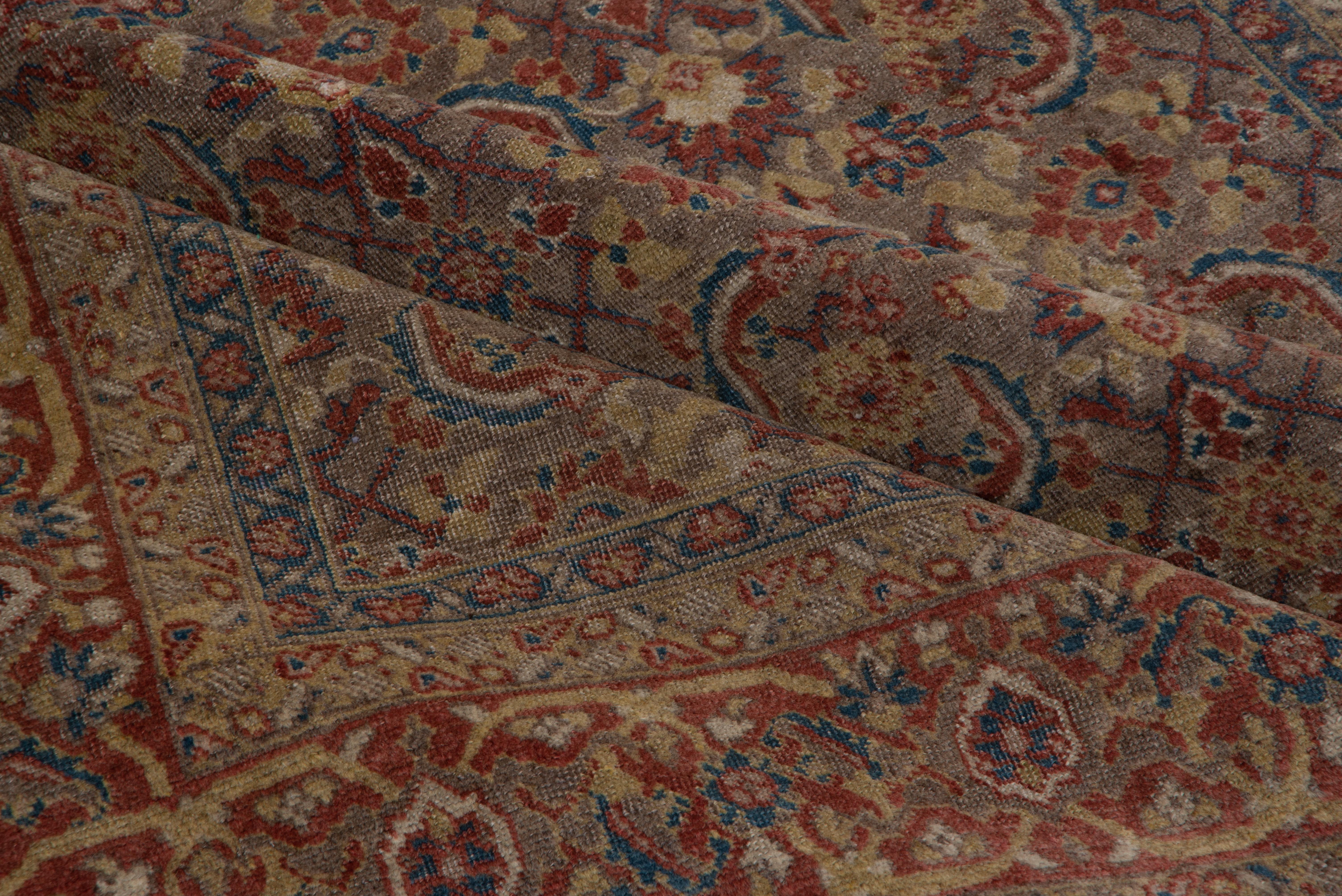 Tabriz Rug, circa 1920s In Good Condition For Sale In New York, NY
