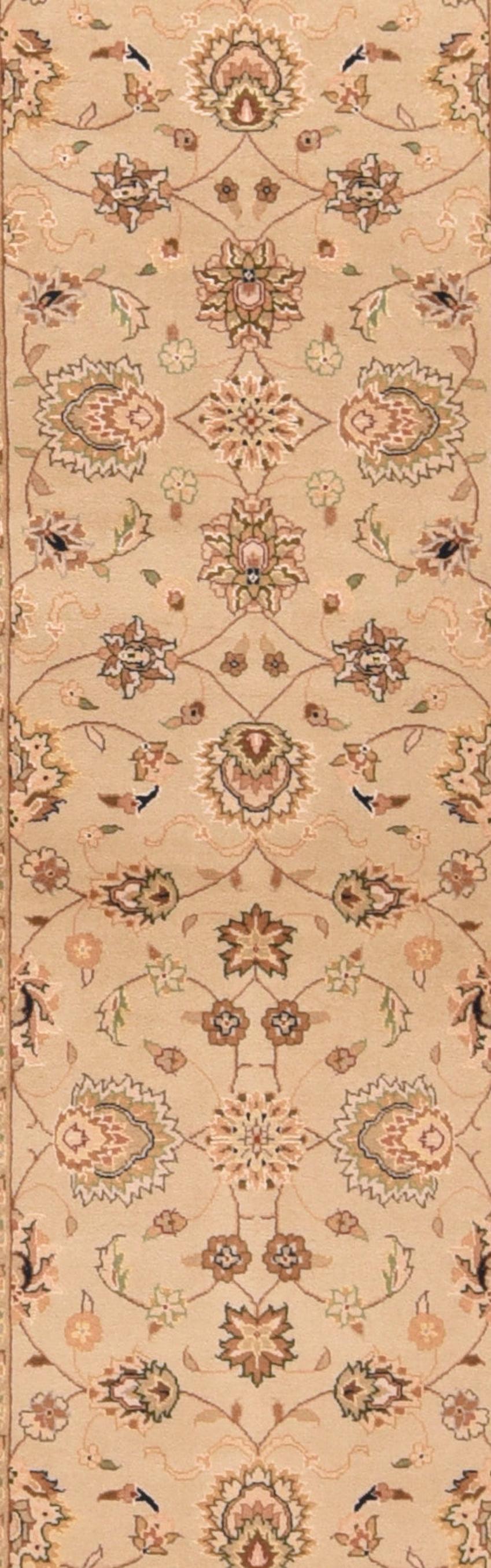 Runner Tabriz 2'3'' x 12'0'' In condizioni ottime in vendita a New York, NY