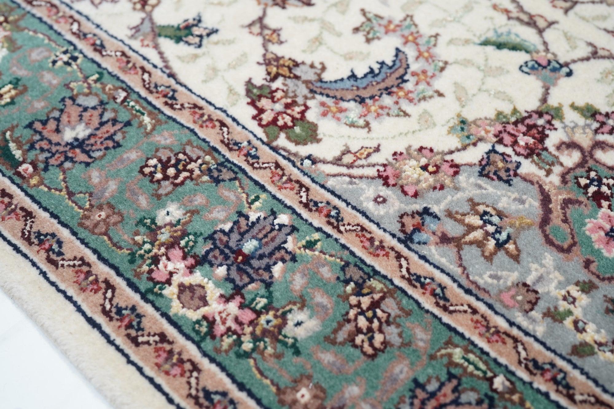 Runner Tabriz 2'6'' x 10'0'' In condizioni Nuovo in vendita a New York, NY