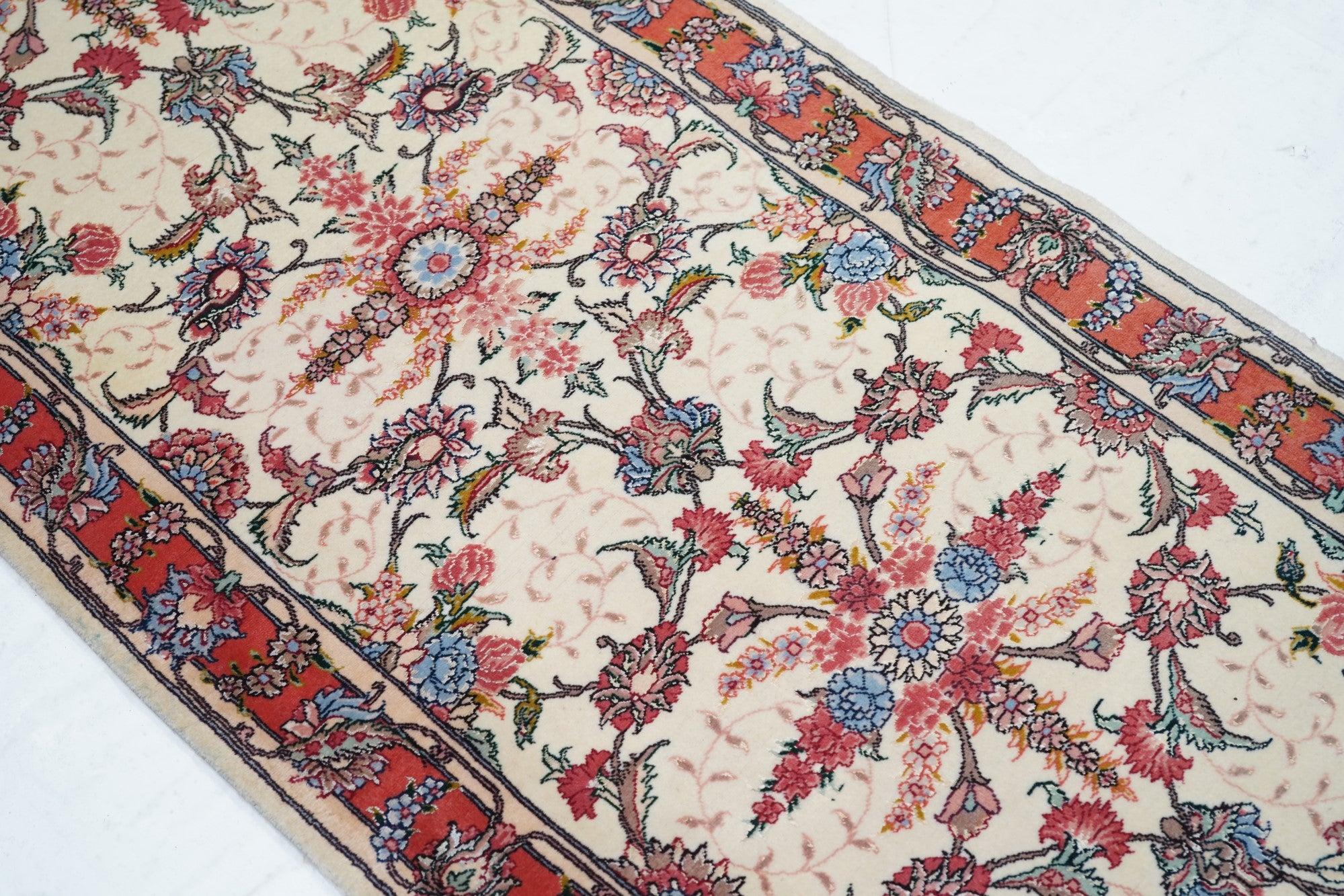 XXI secolo e contemporaneo Runner Tabriz 2'6'' x 12'2'' in vendita