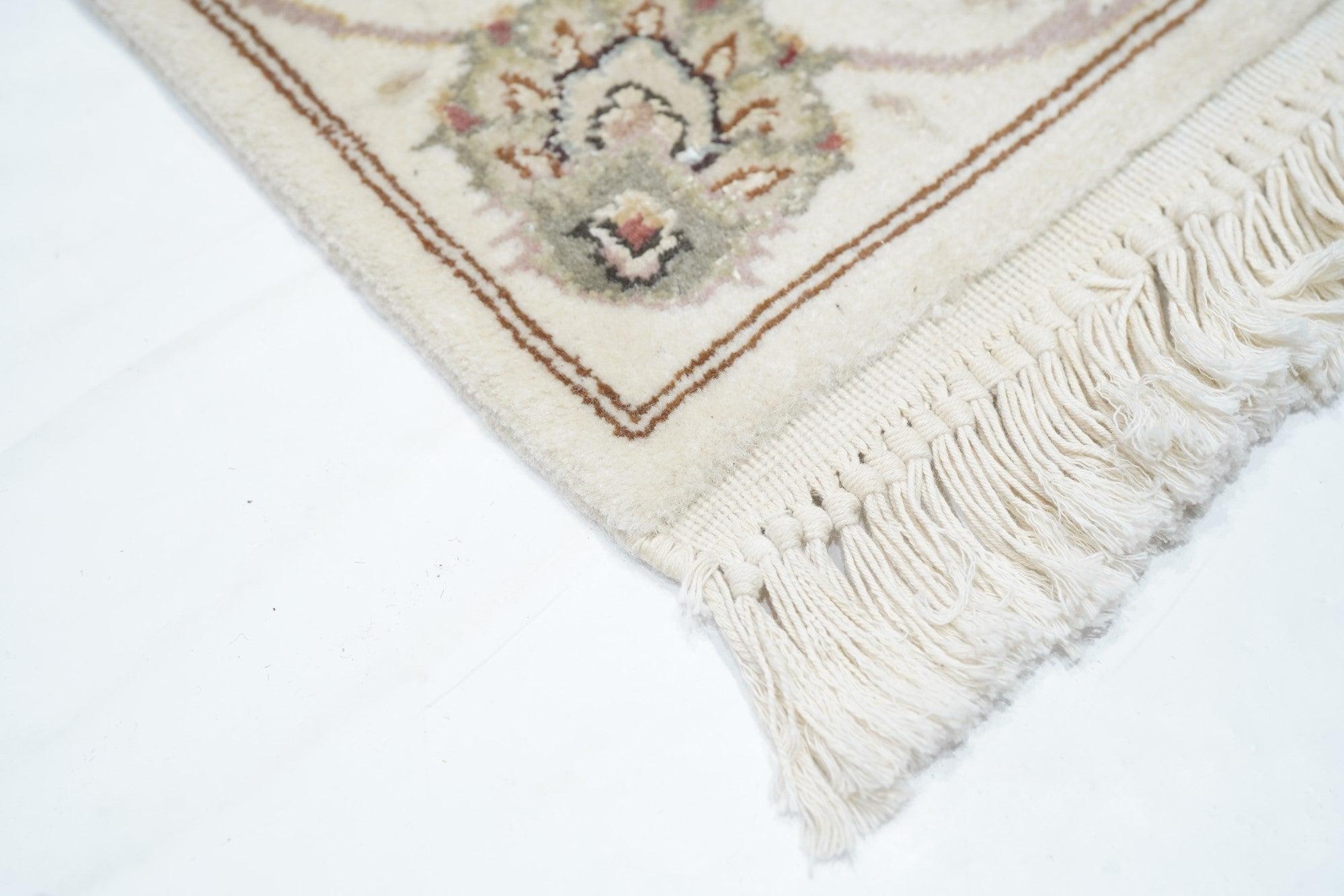 Persiano Runner Tabriz 2'6'' x 8'0'' in vendita