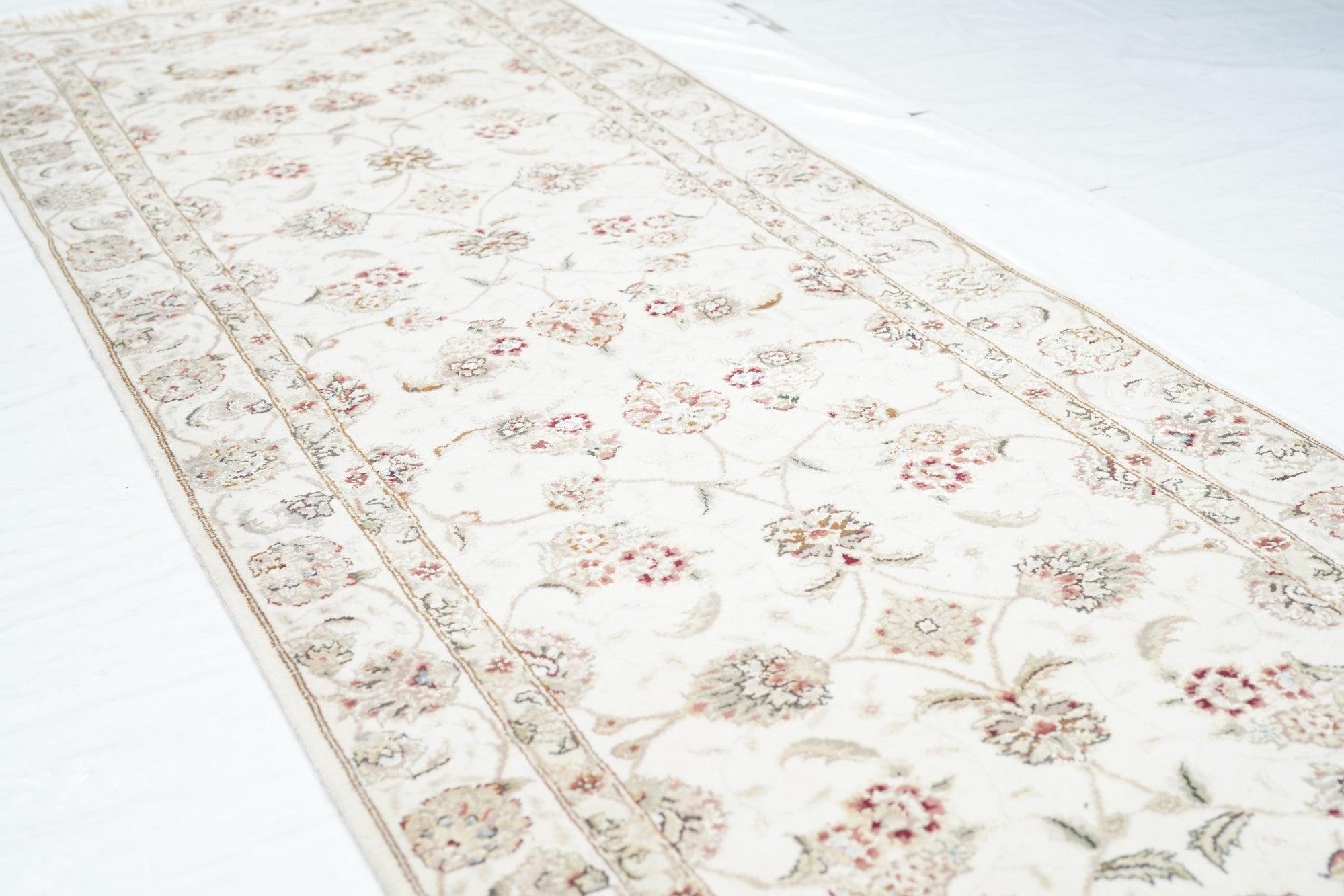 Lana Runner Tabriz 2'6'' x 8'0'' in vendita