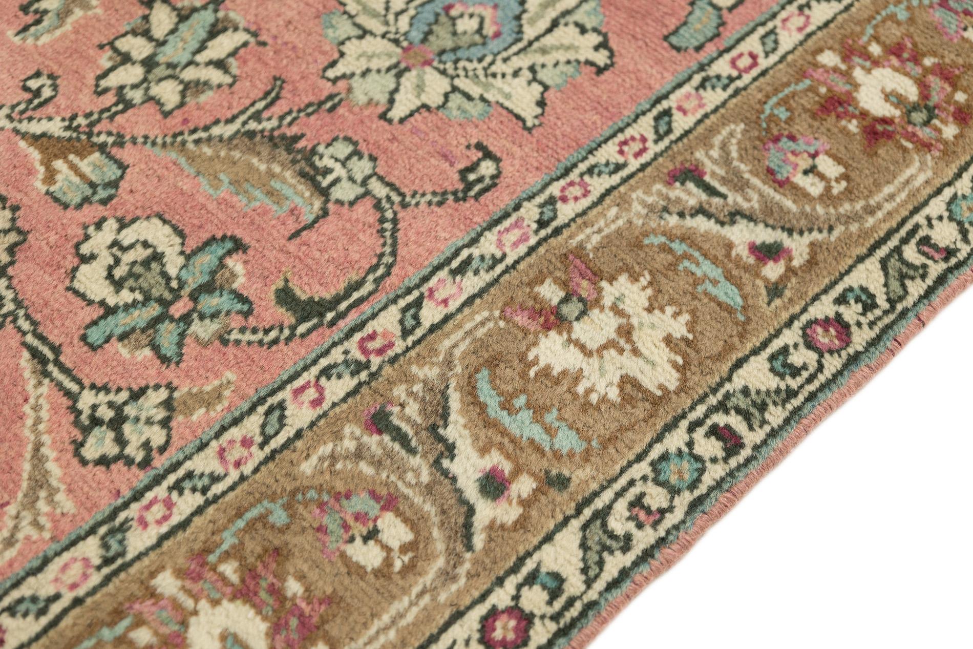 Traves de Mesa Tabriz, Anudado a Mano, 12,2 × 3 pies - Rosa, Beige y Azul Claro siglo XX en venta